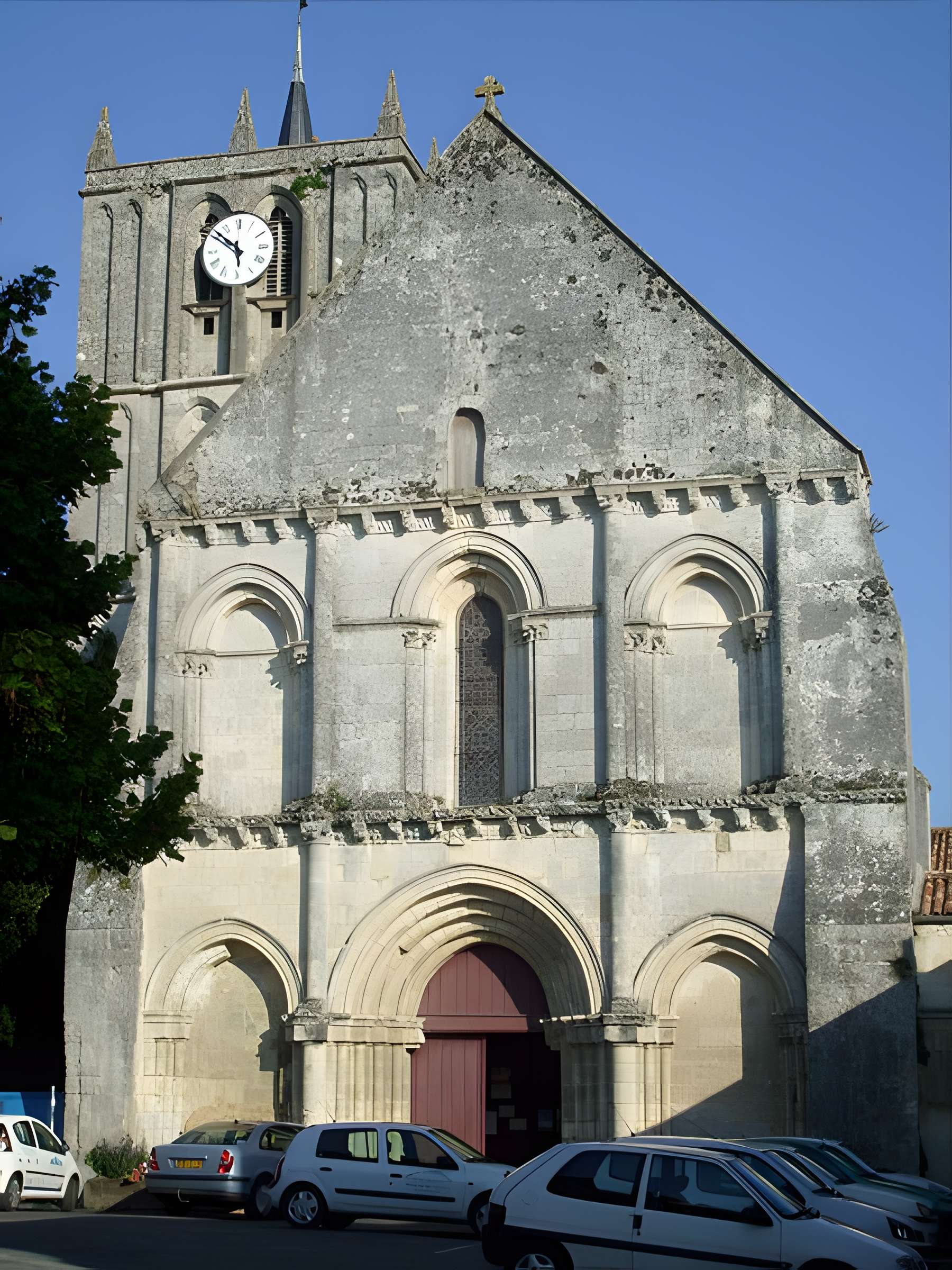 Église Saint-Savinien de Saint-Savinien 