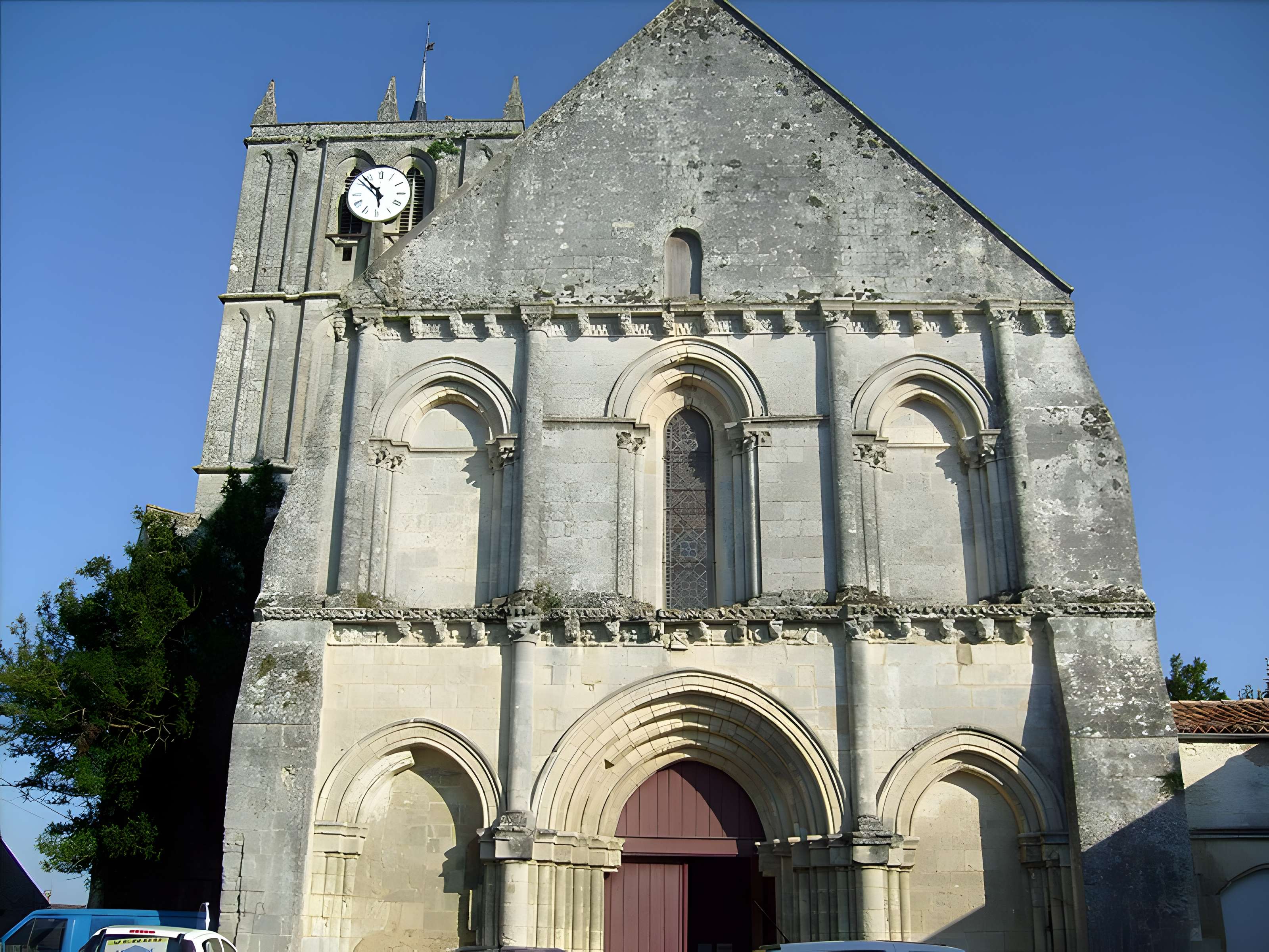 Église Saint-Savinien de Saint-Savinien