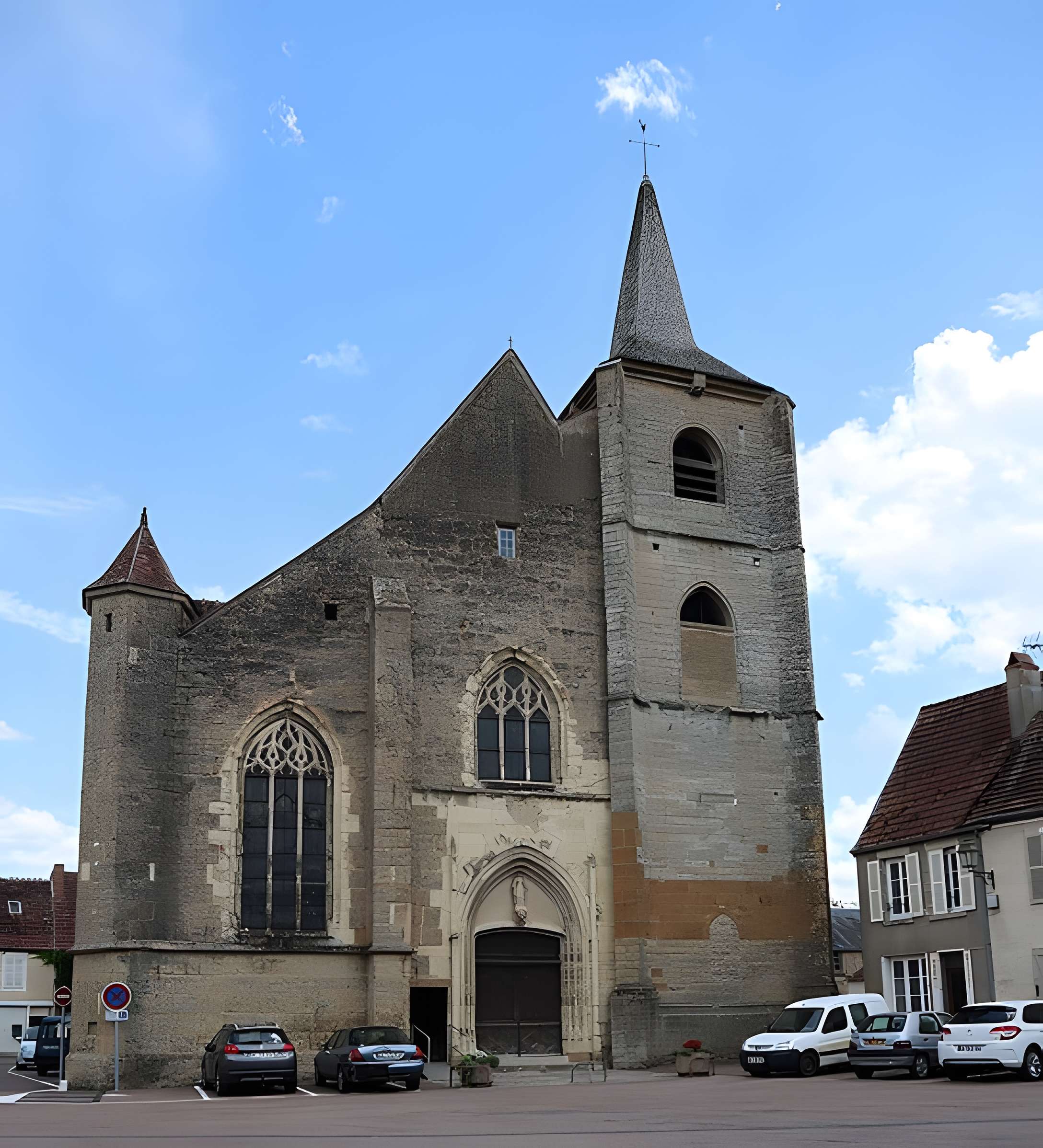 Église Saint-Seine de Corbigny