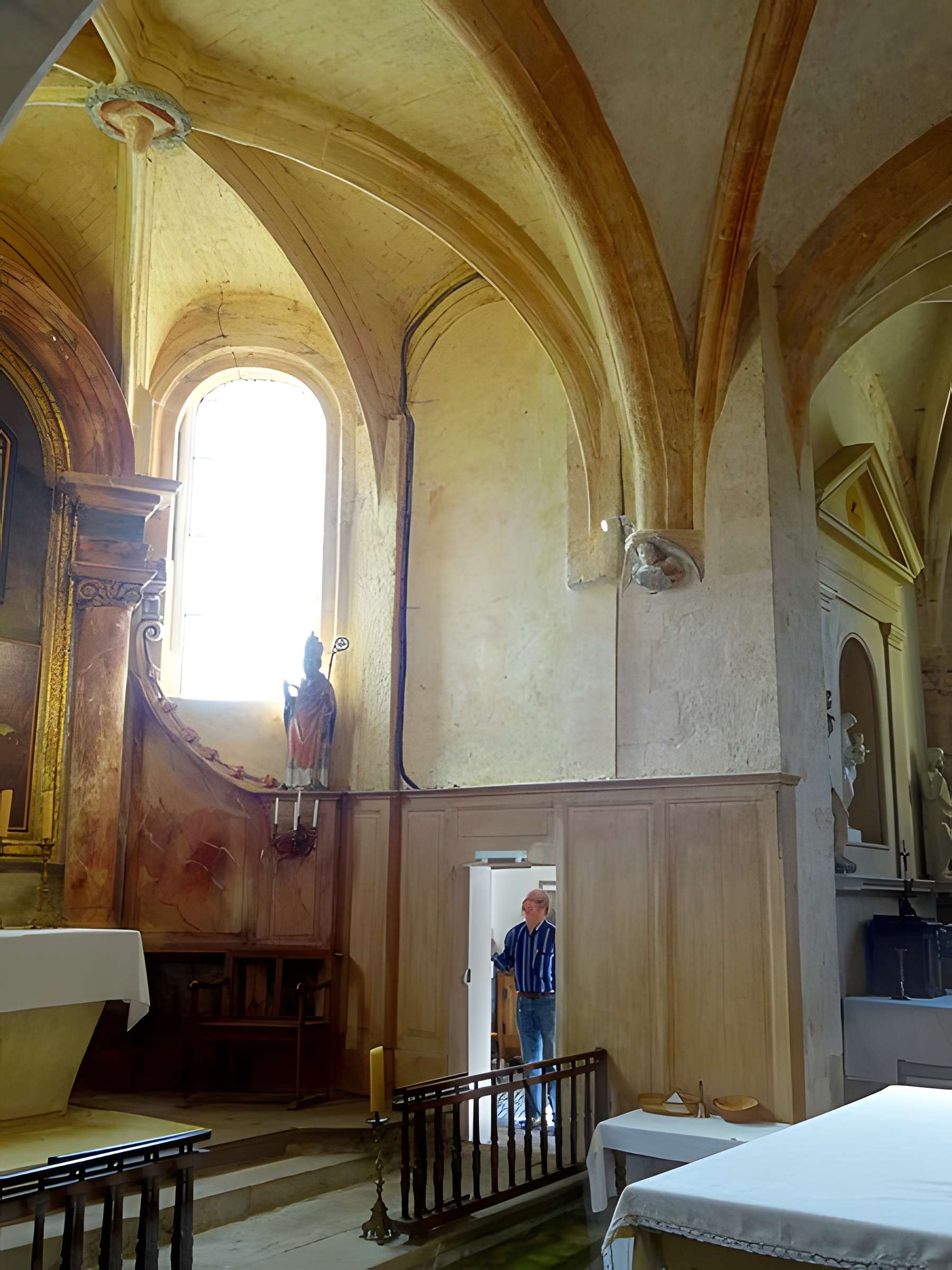 Église Saint-Séverin d'Oinville-sur-Montcient