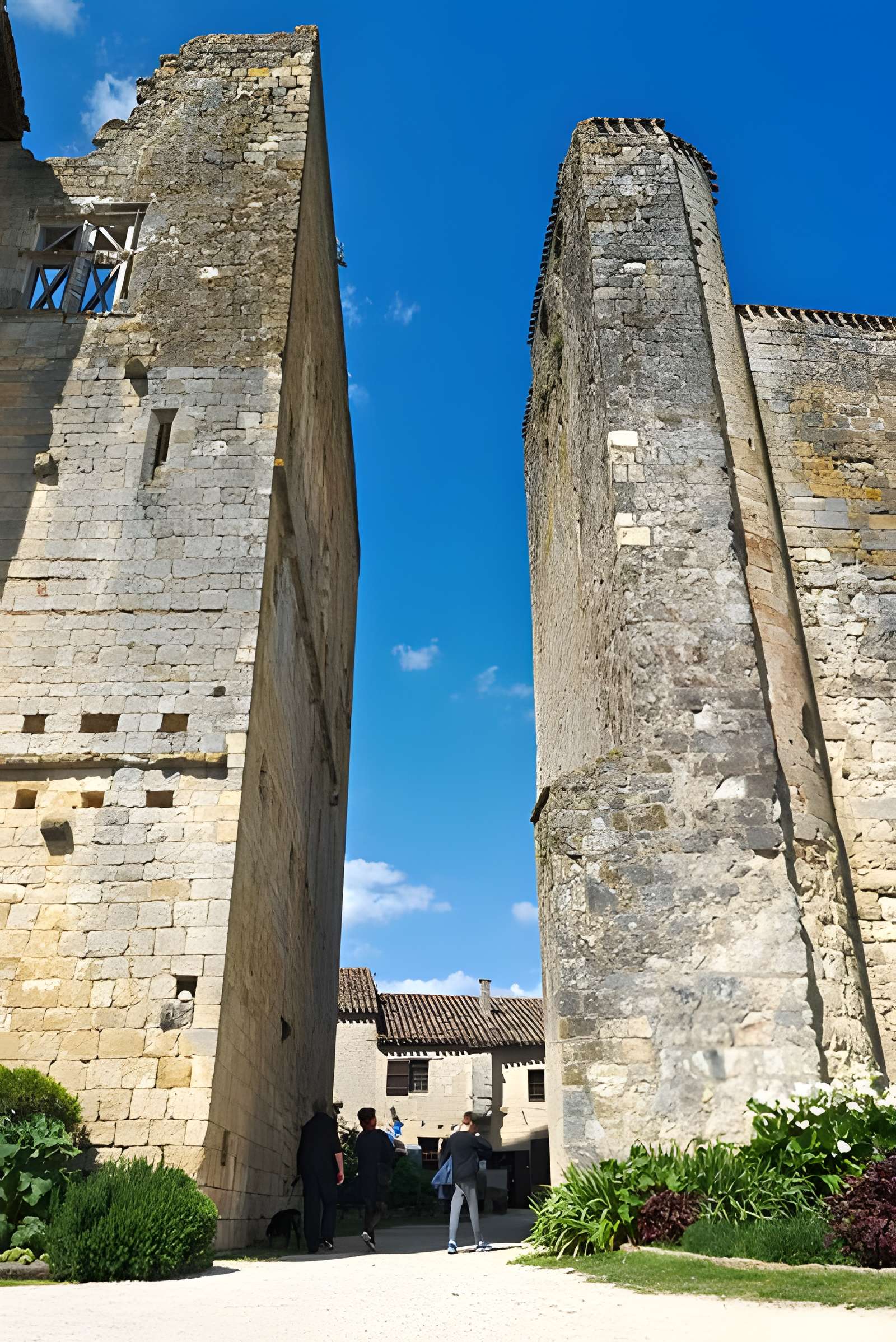 Église Saint-Sigismond de Larressingle
