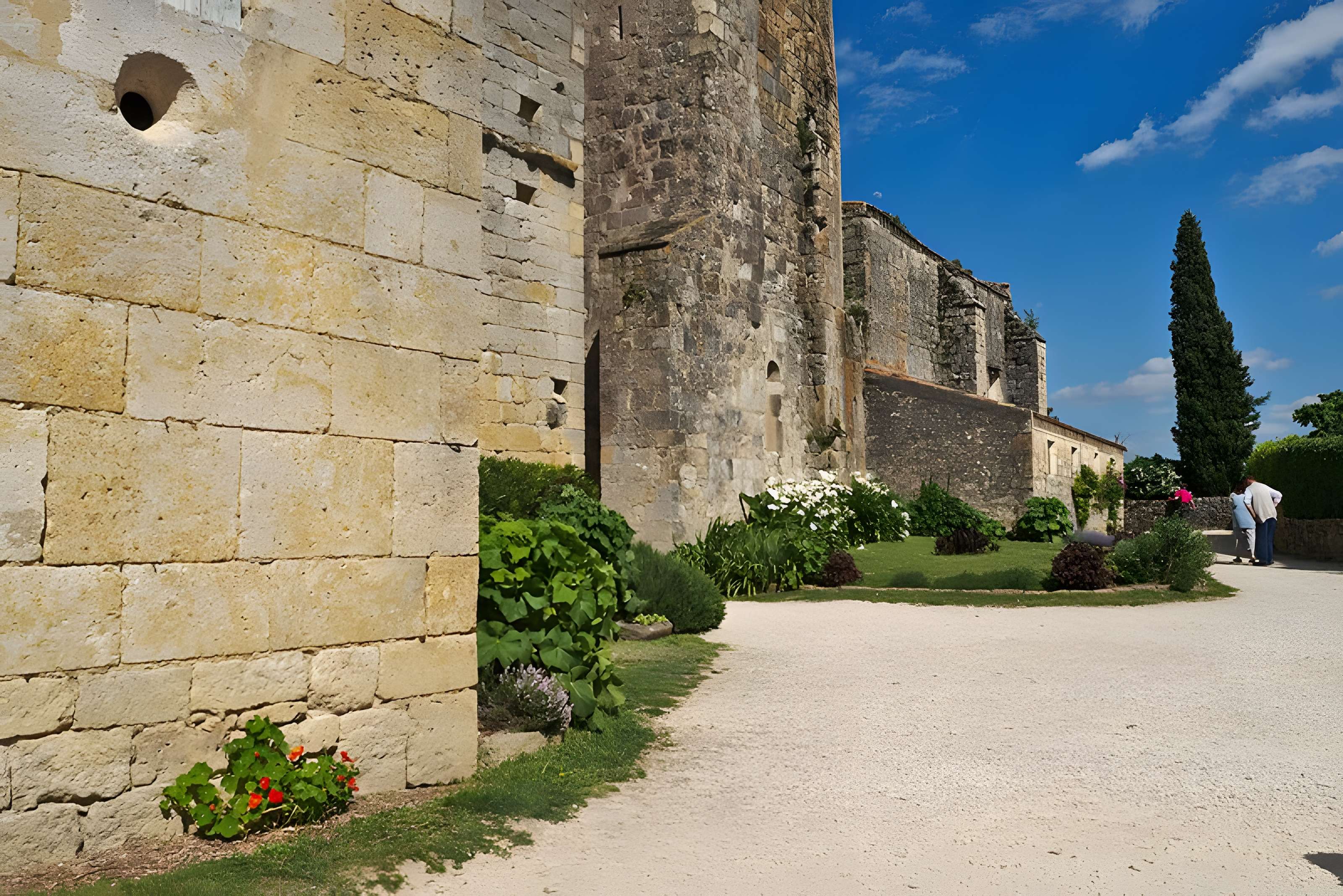 Église Saint-Sigismond de Larressingle