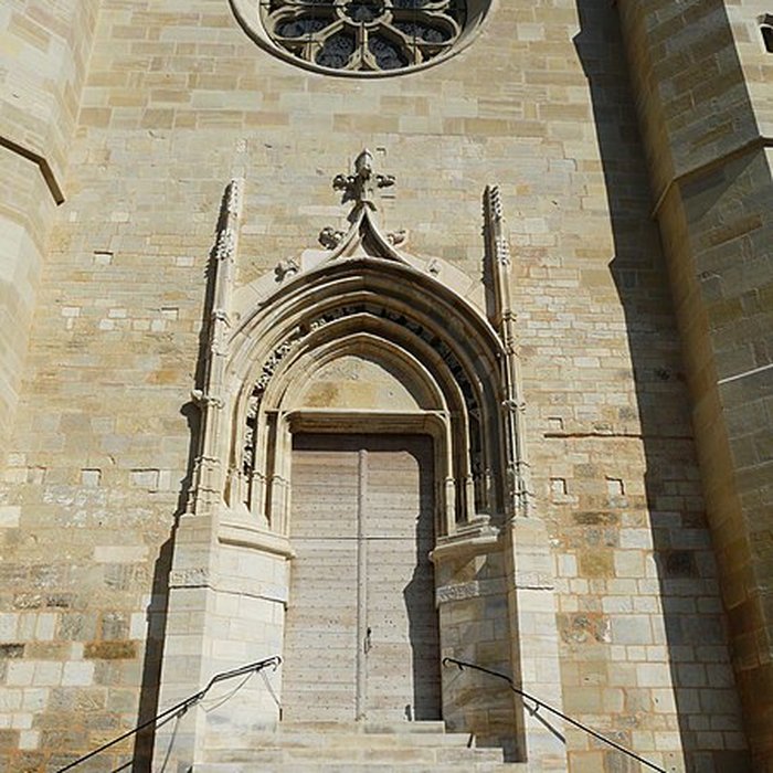 Photo de Église Saint-Sour de Terrasson-Lavilledieu