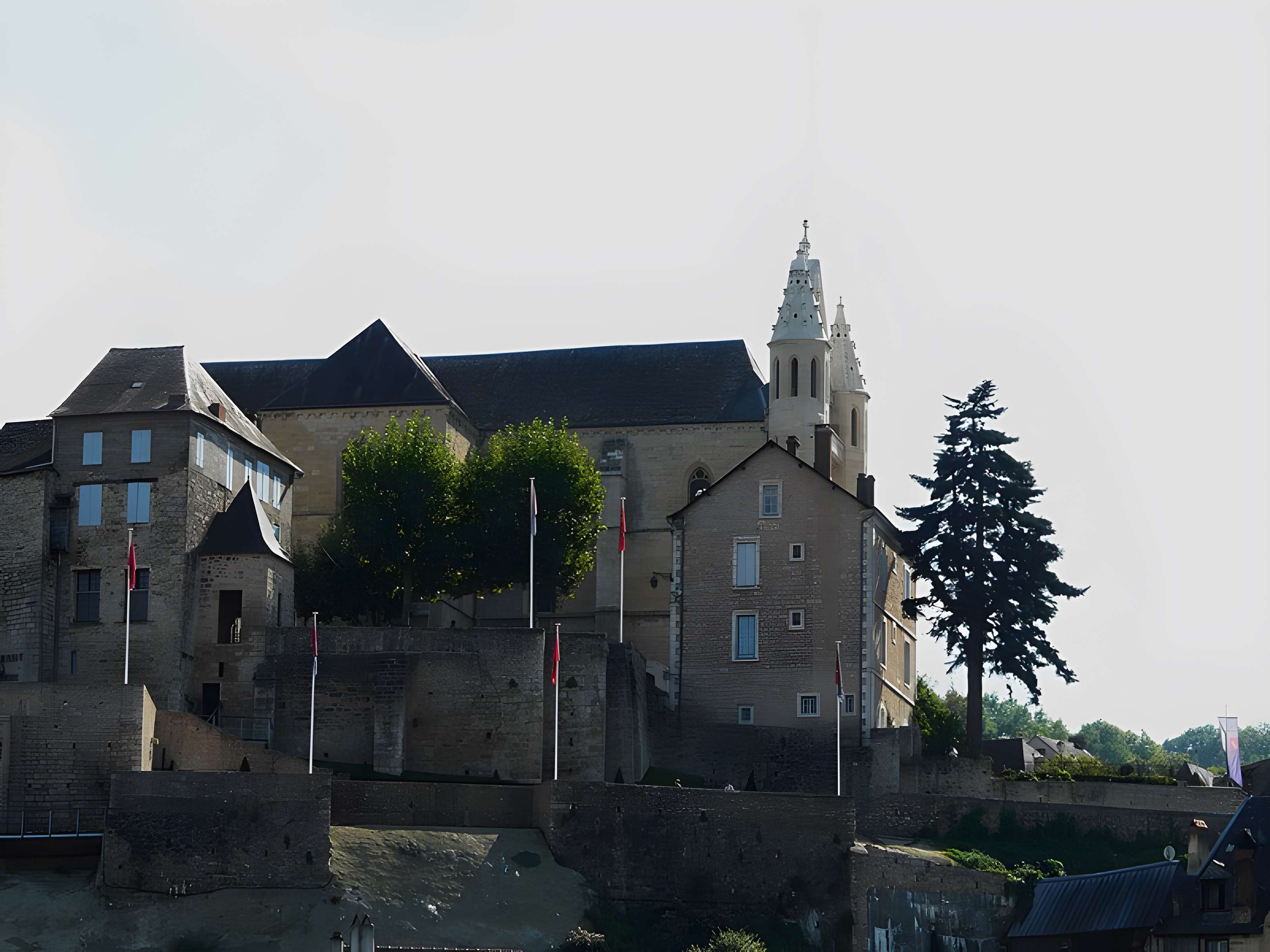 Église Saint-Sour de Terrasson-Lavilledieu