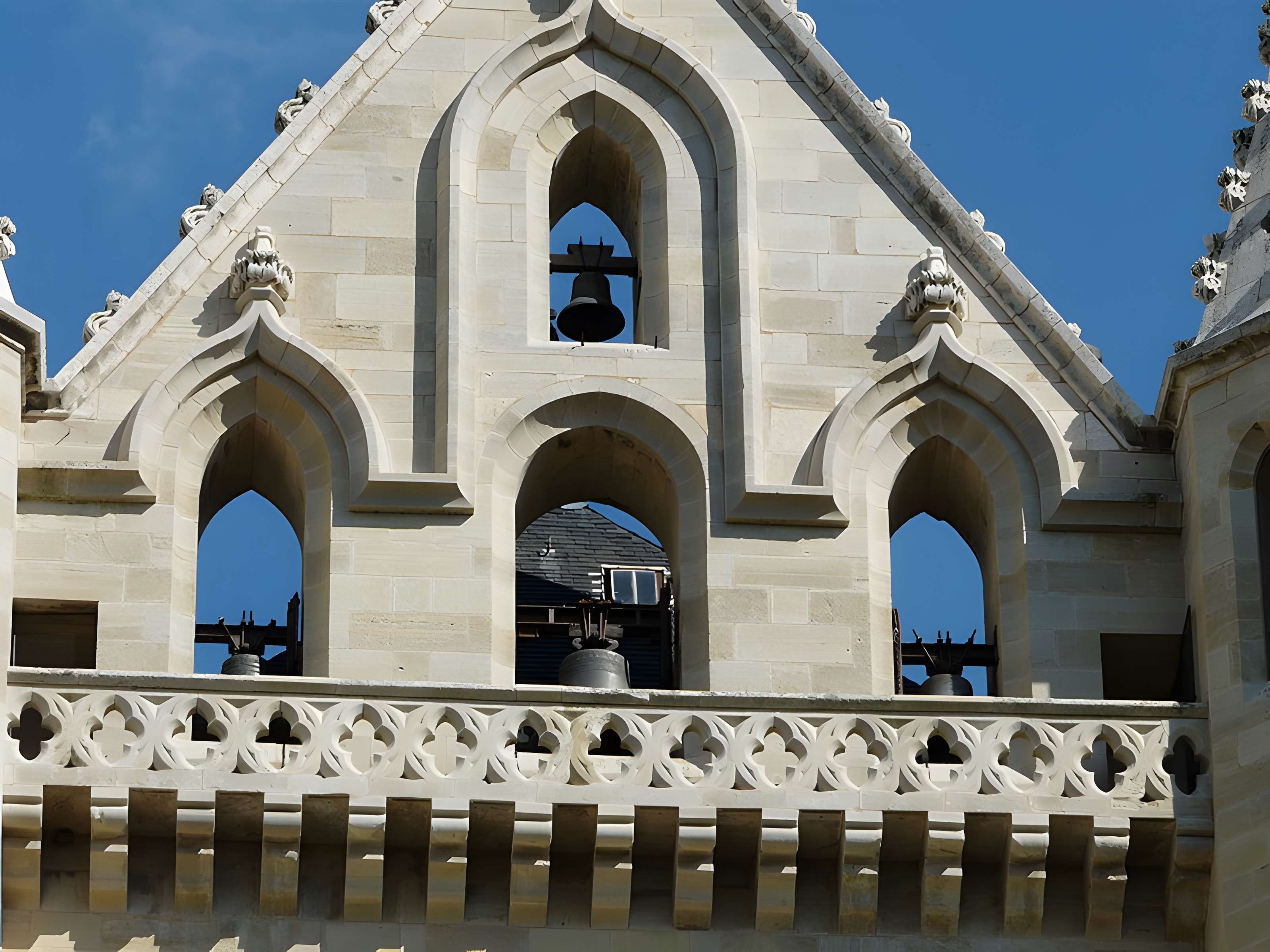 Église Saint-Sour de Terrasson-Lavilledieu