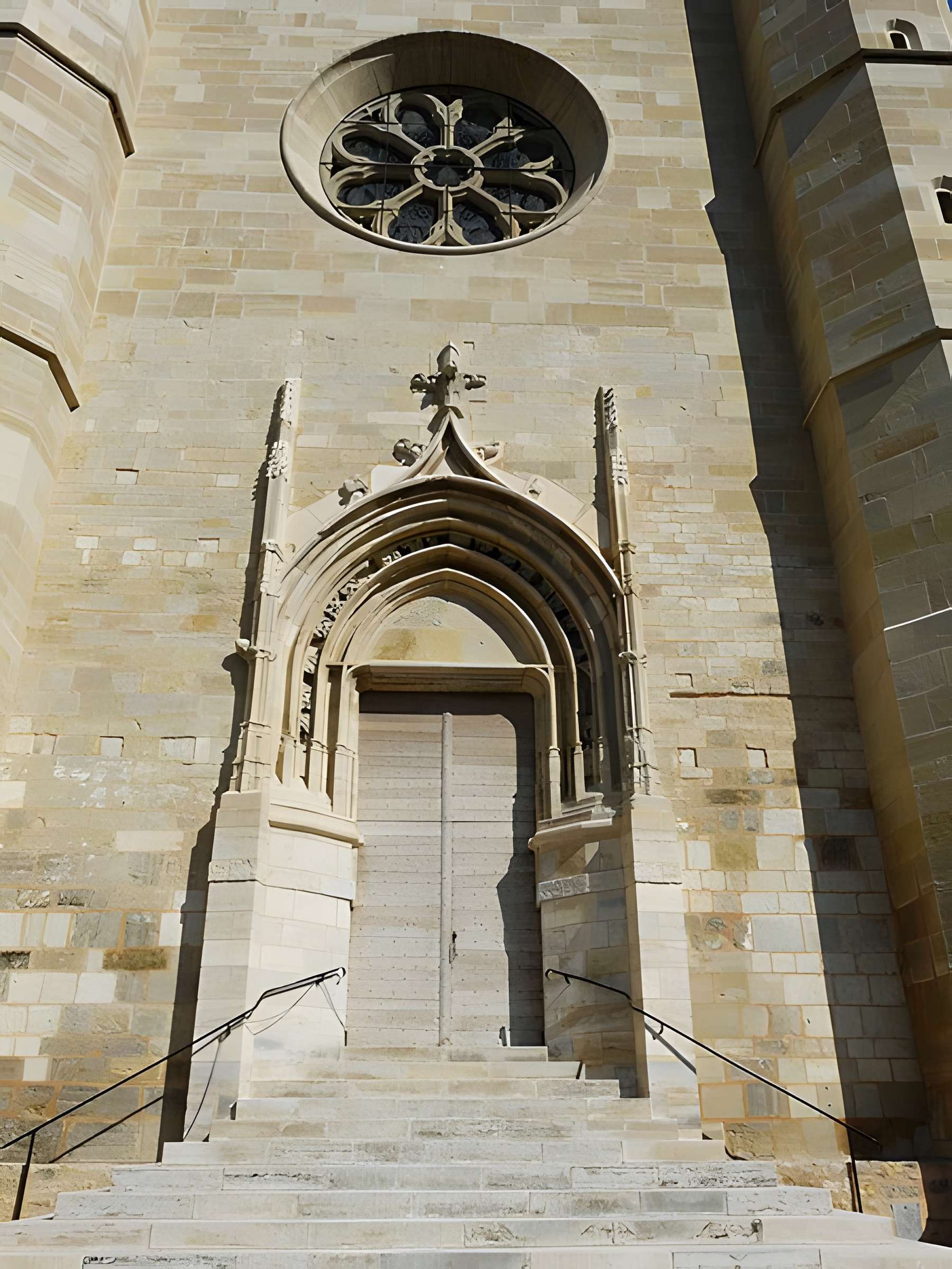 Église Saint-Sour de Terrasson-Lavilledieu