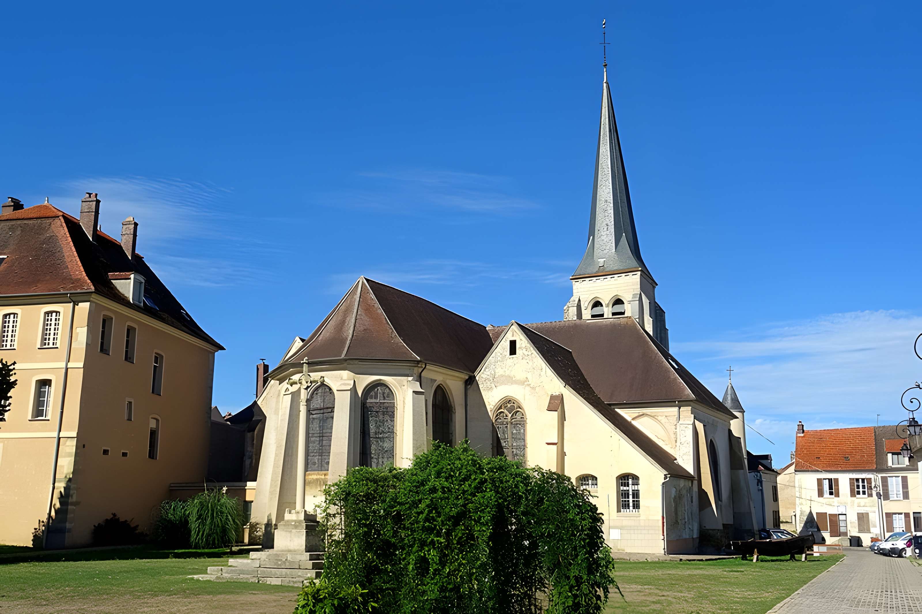 Église Saints-Pierre-et-Paul de Jouarre
