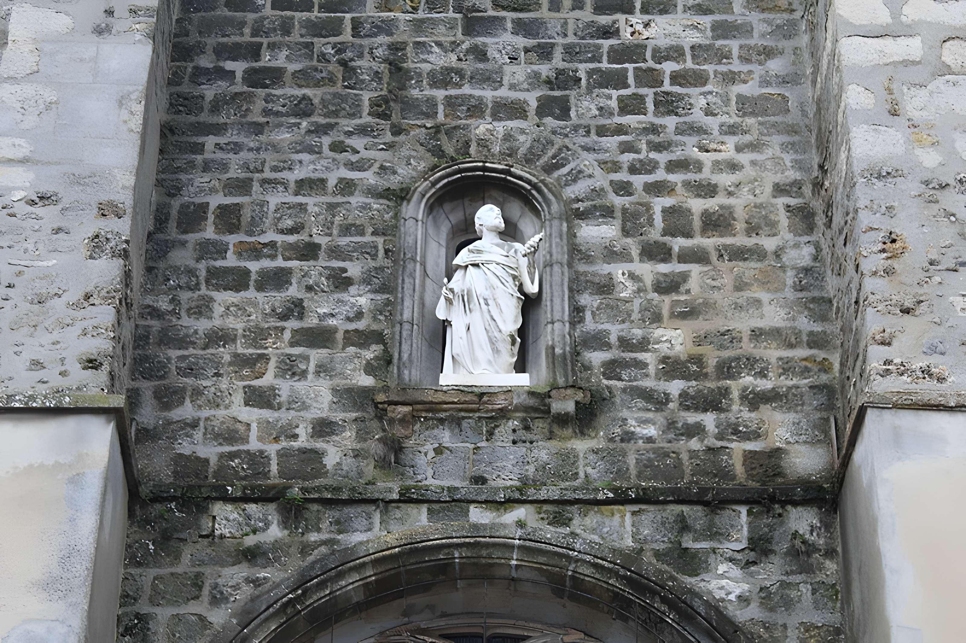 Église Saints-Pierre-et-Paul de Jouarre