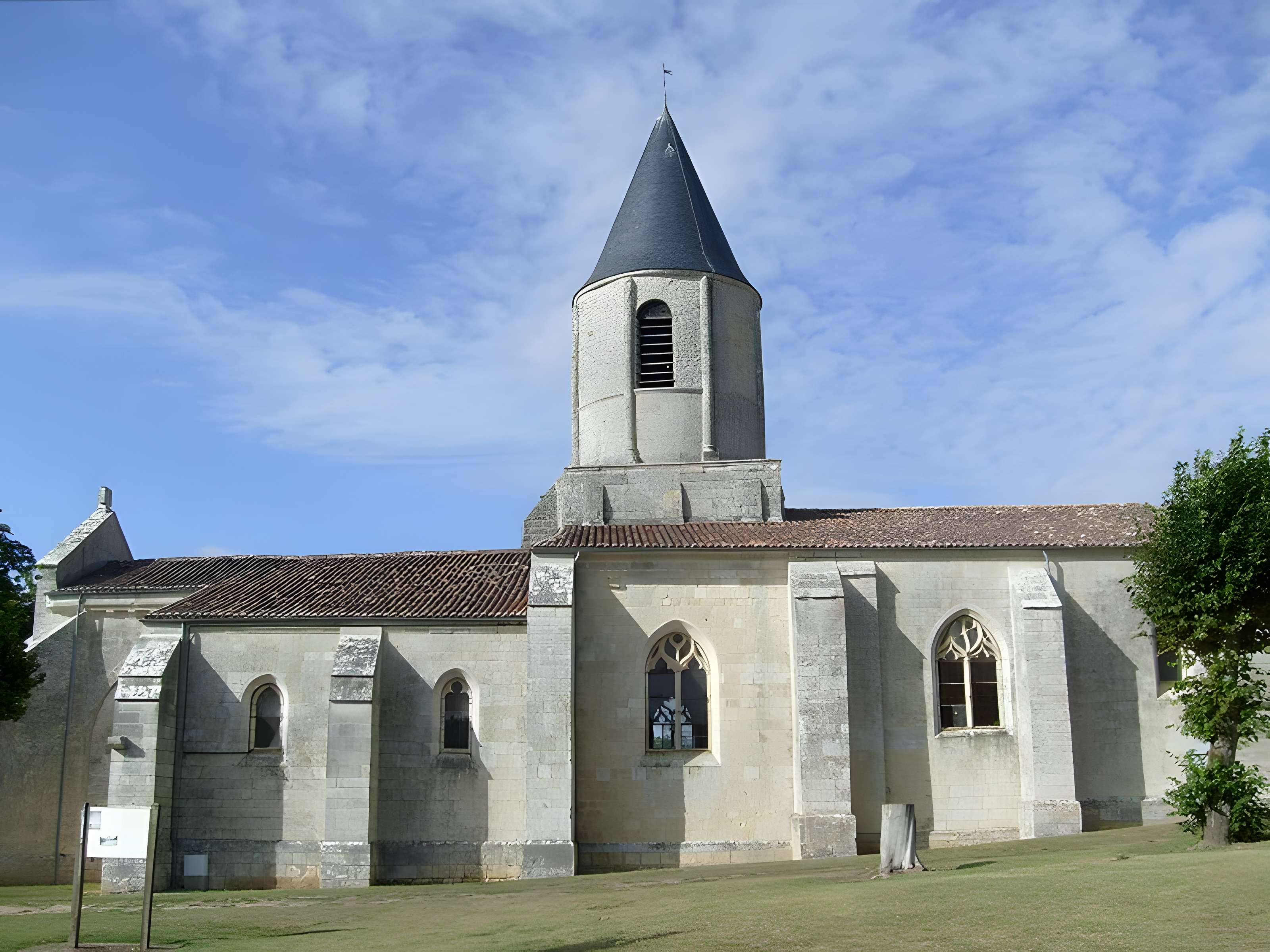 Église Saint-Symphorien de La Gripperie-Saint-Symphorien 