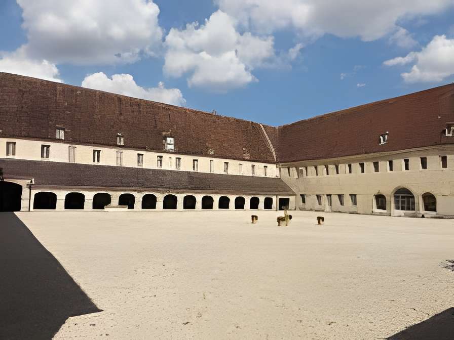 Abbaye royale du Moncel Cloître
