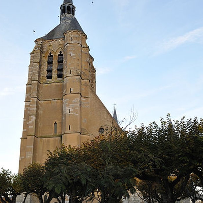 Photo de Église Saint-Symphorien de Neuville-aux-Bois