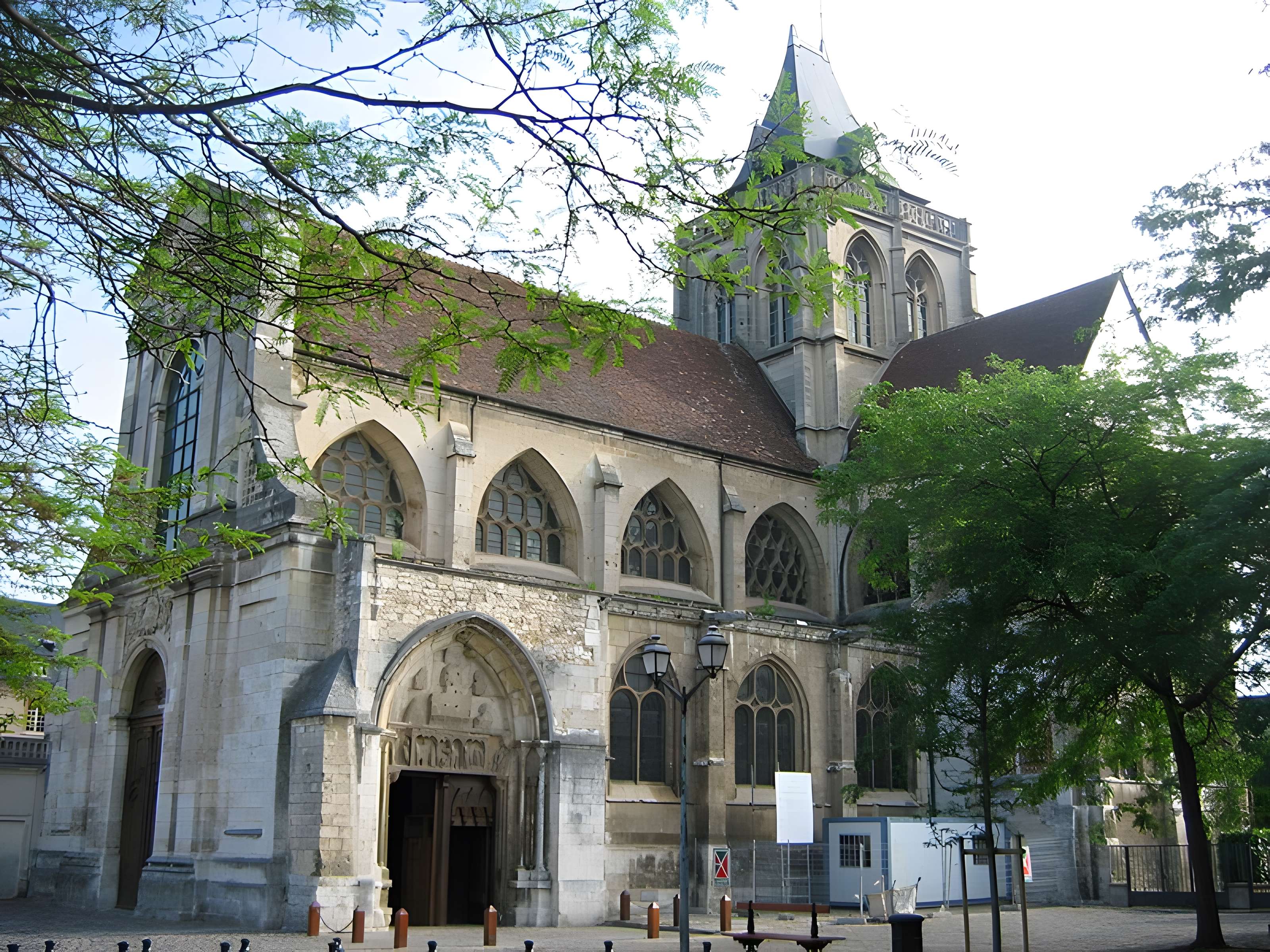 Église Saint-Taurin d'Évreux