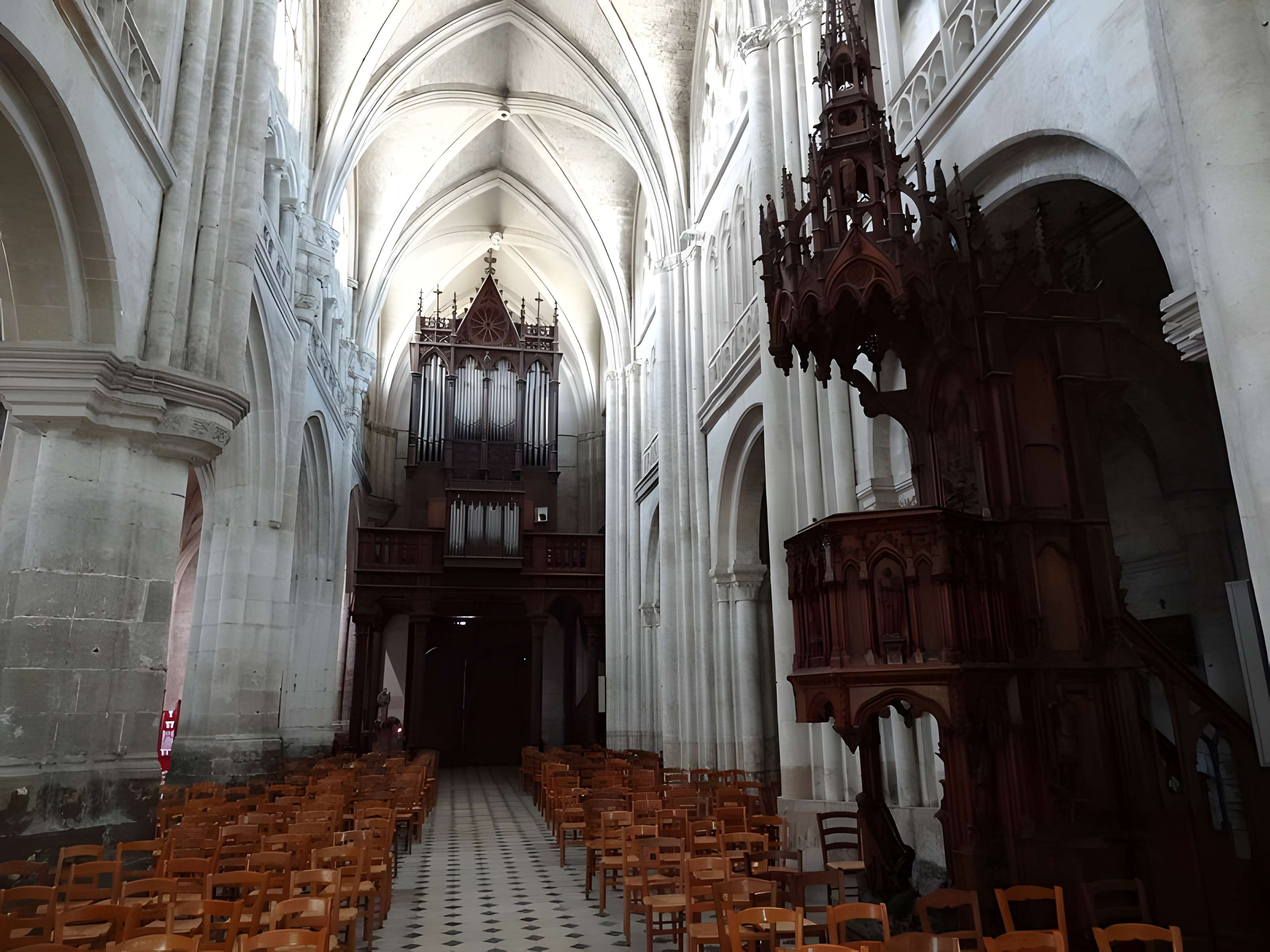 Église Saint-Taurin d'Évreux