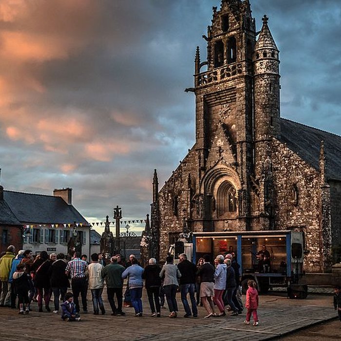 Photo de Église Saint-Ténénan de Guerlesquin