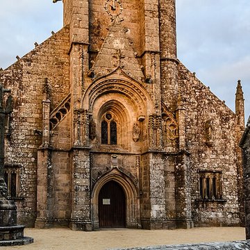 Église Saint-Ténénan de Guerlesquin