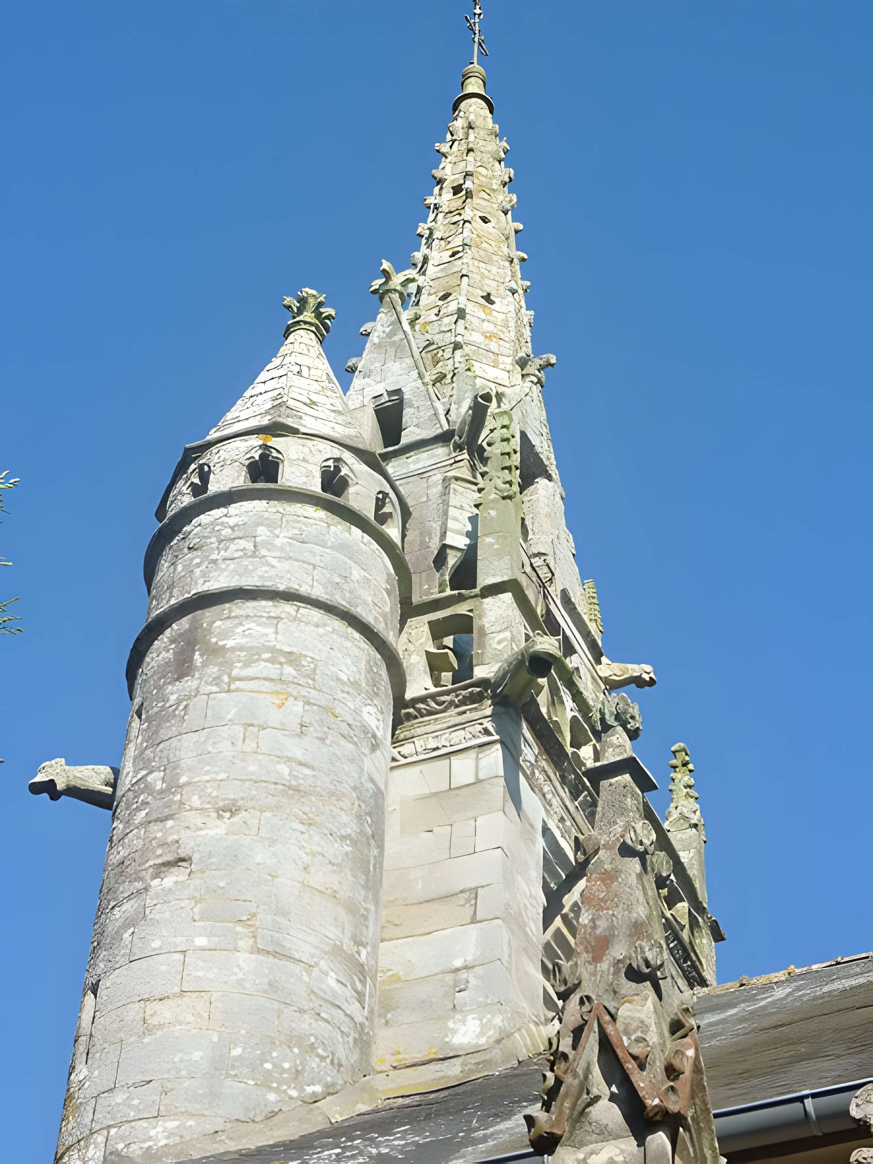 Église Saint-Ténénan de Guerlesquin 