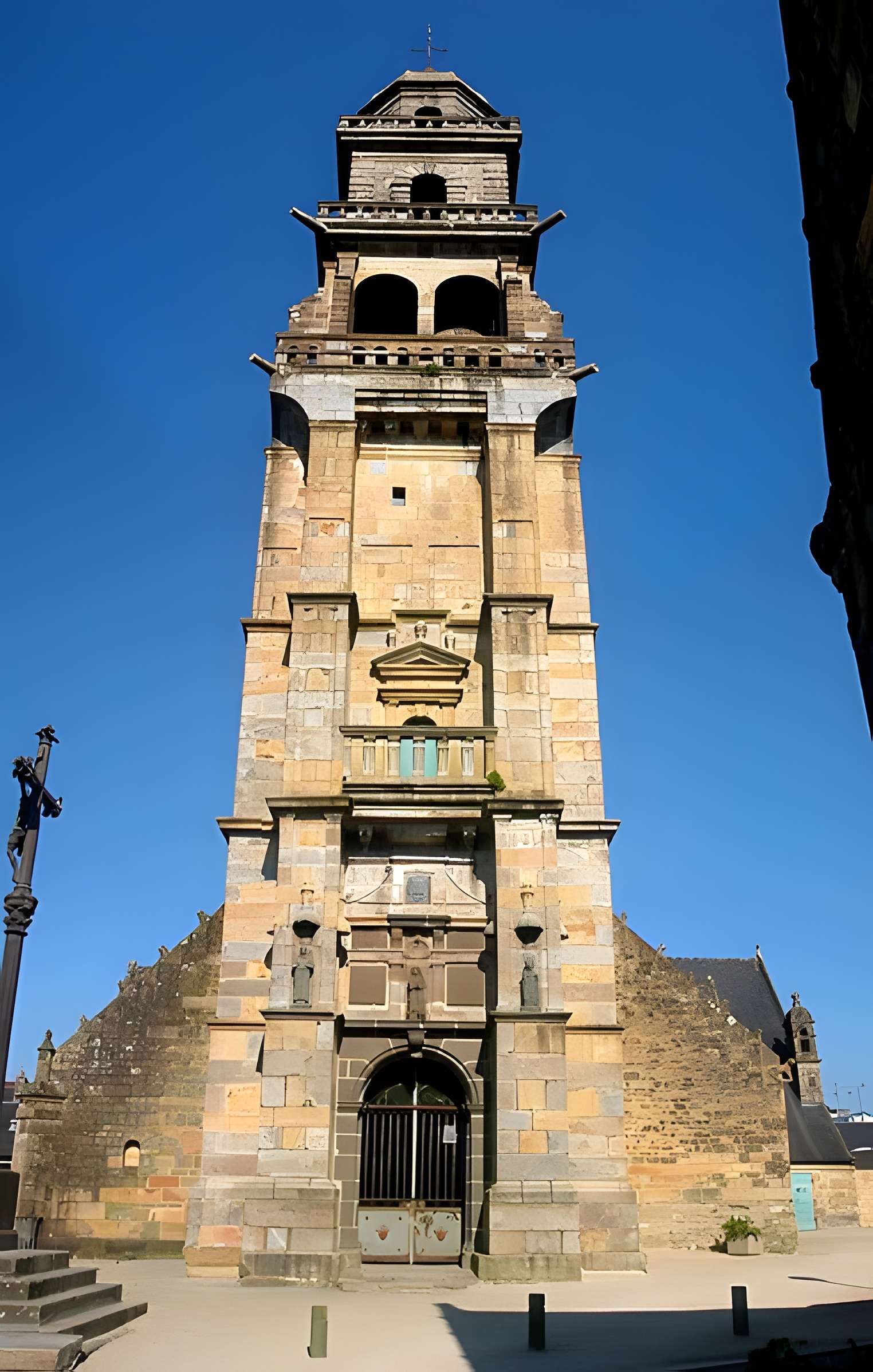 Église Saint-Thomas-de-Cantorbéry de Landerneau