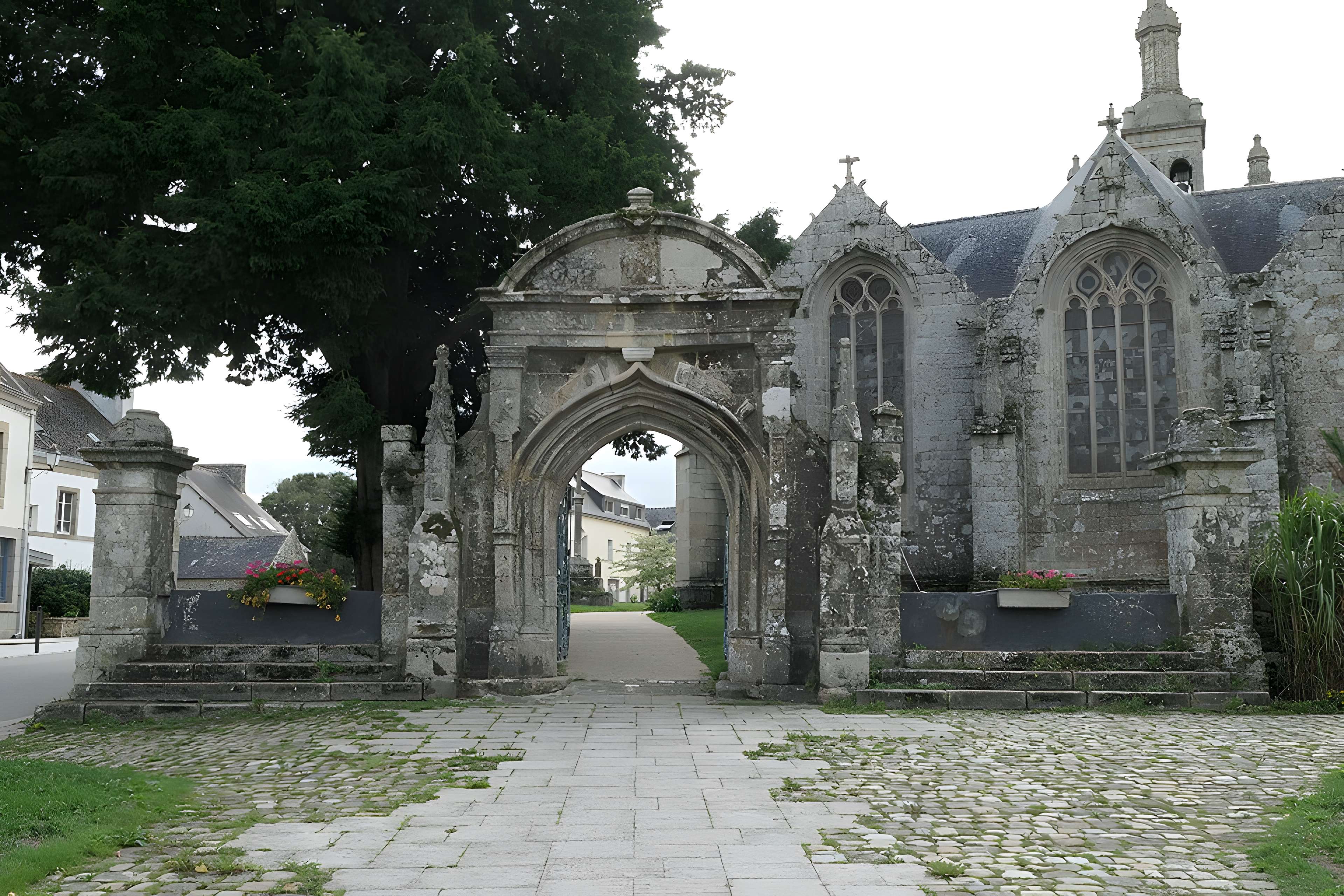 Église Saint-Thurien de Plogonnec