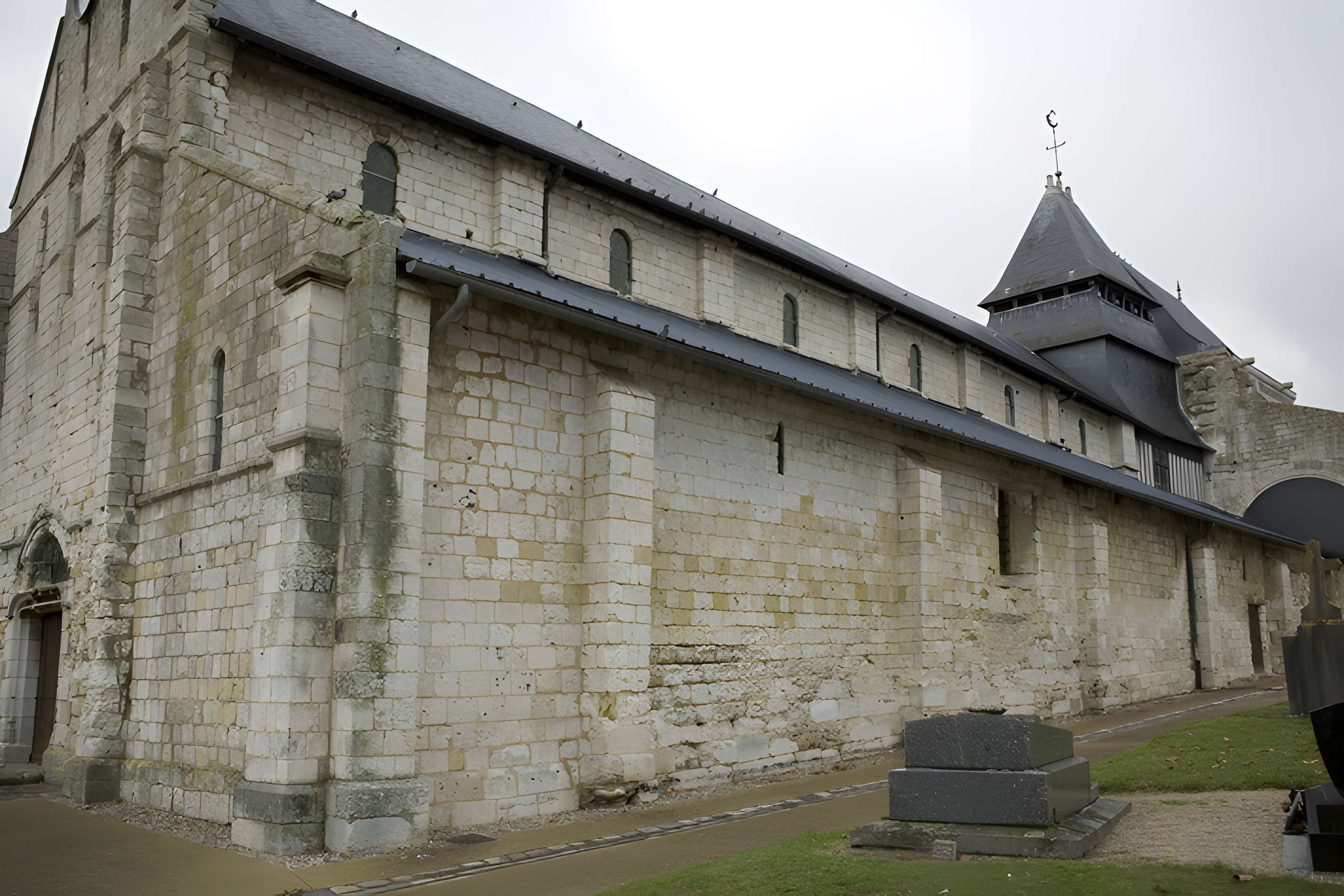 Église Saint-Valentin de Jumièges
