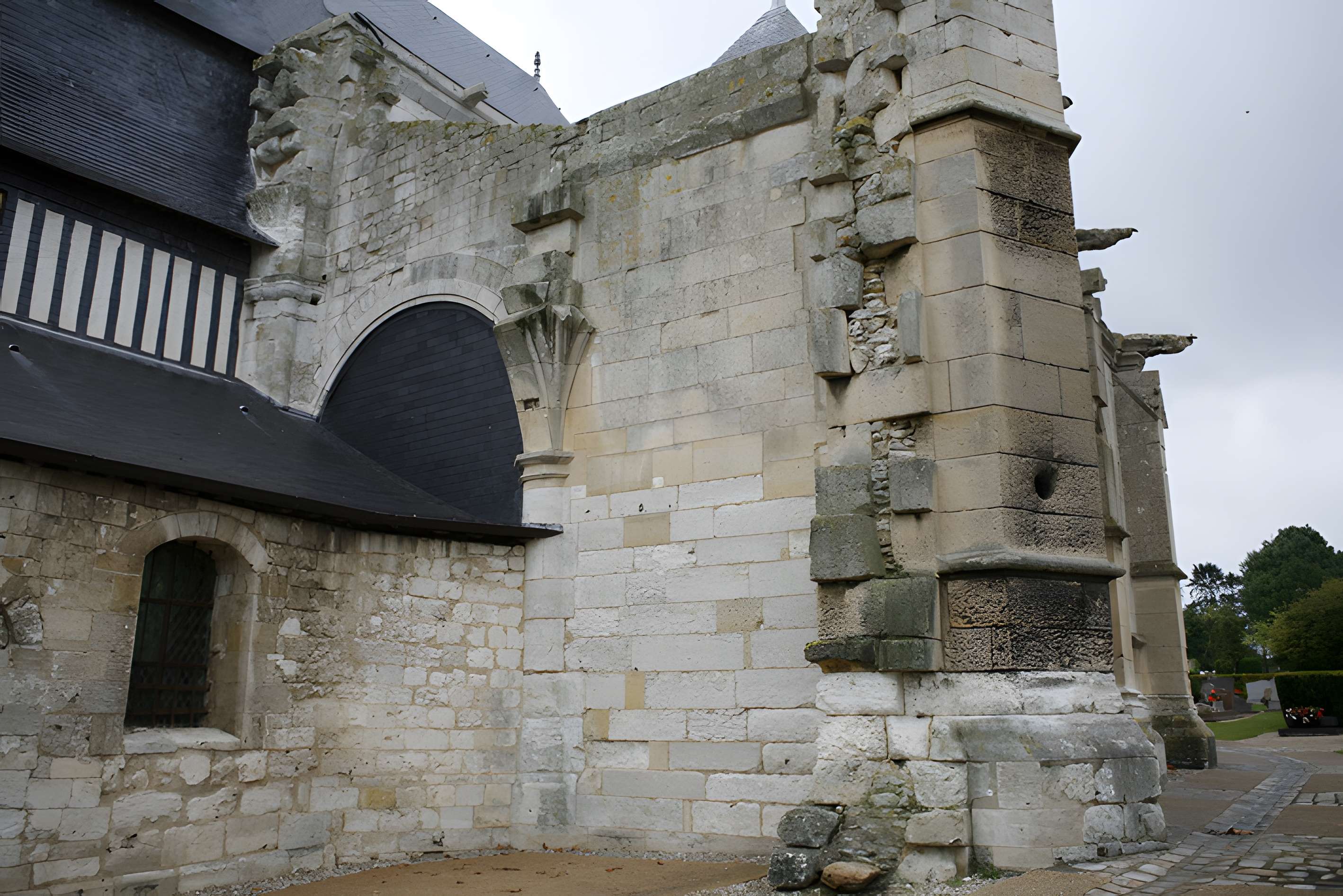 Église Saint-Valentin de Jumièges
