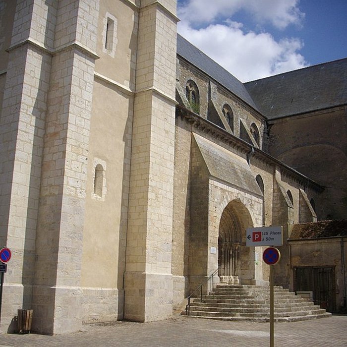 Photo de Église Saint-Valérien de Châteaudun