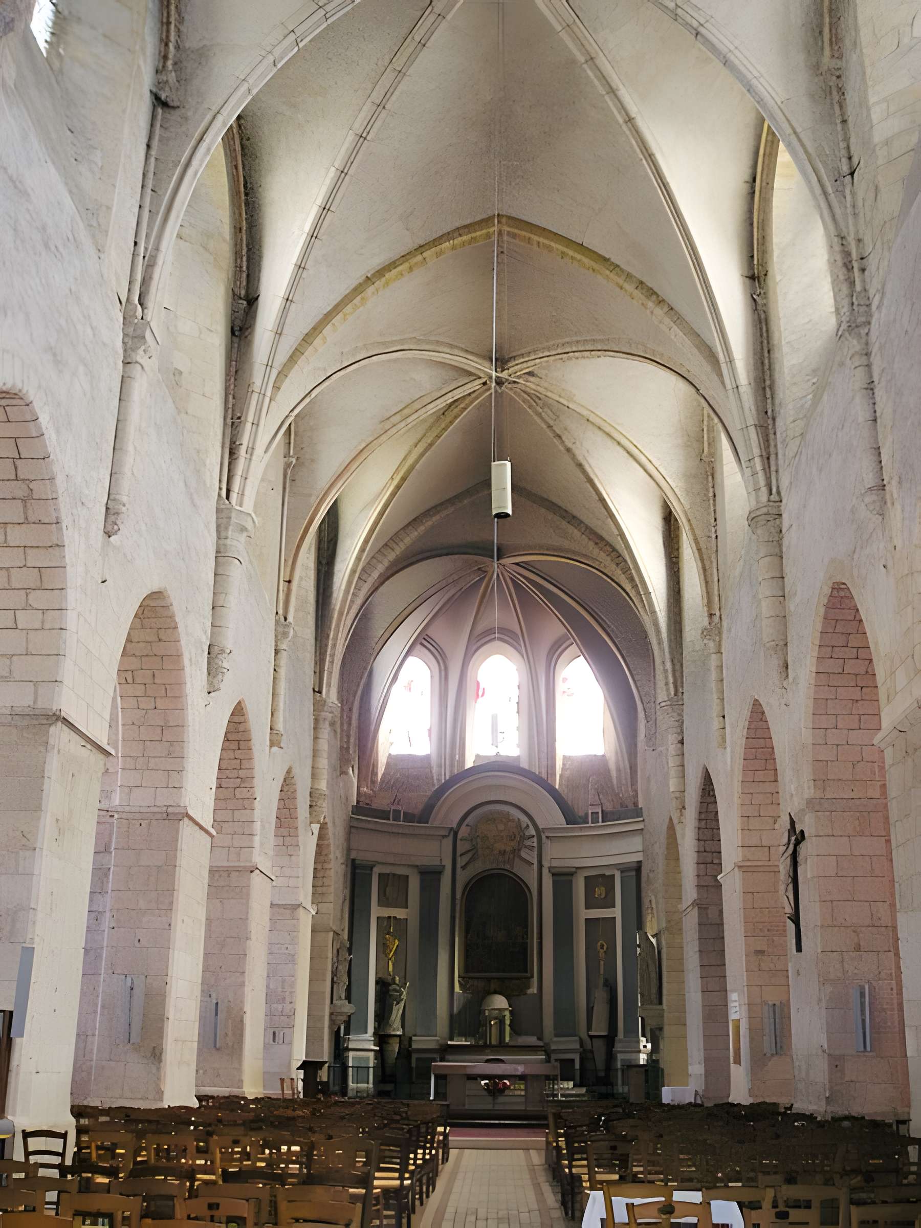 Église Saint-Valérien de Châteaudun