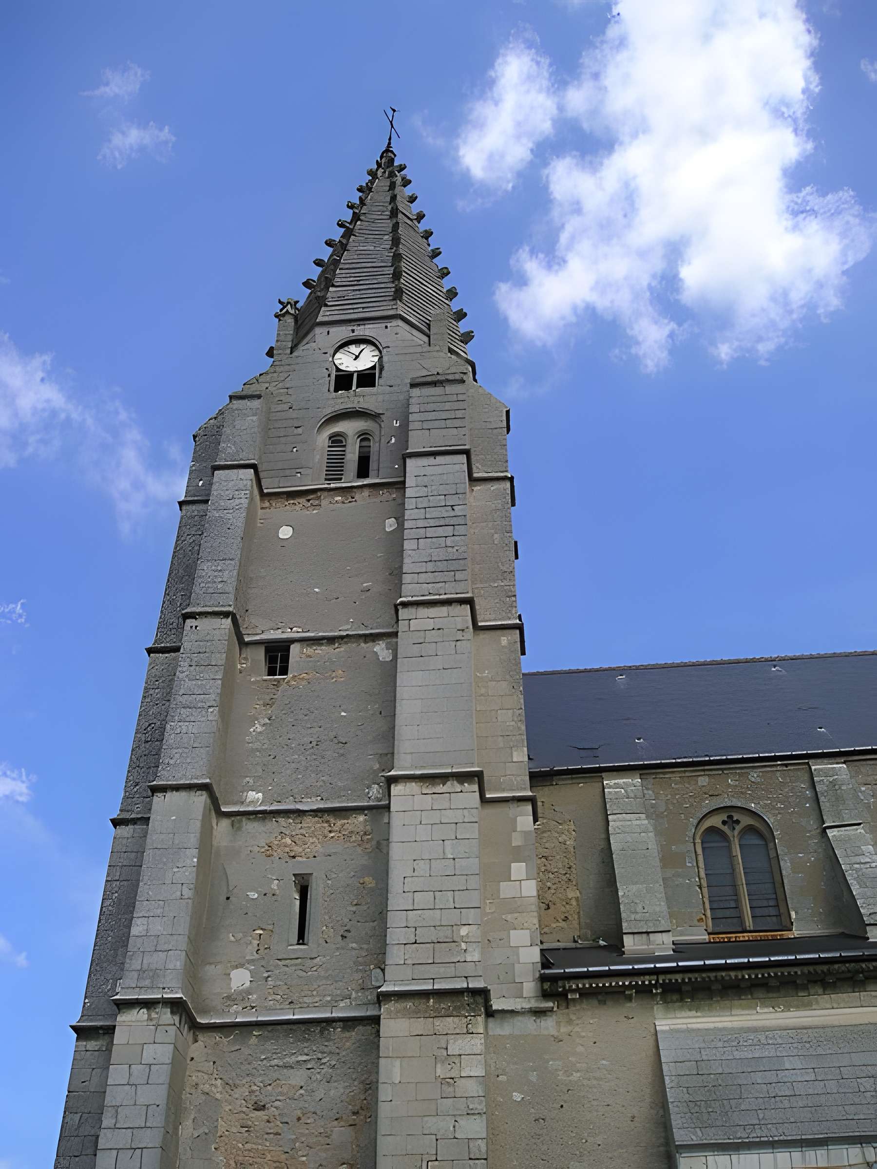 Église Saint-Valérien de Châteaudun
