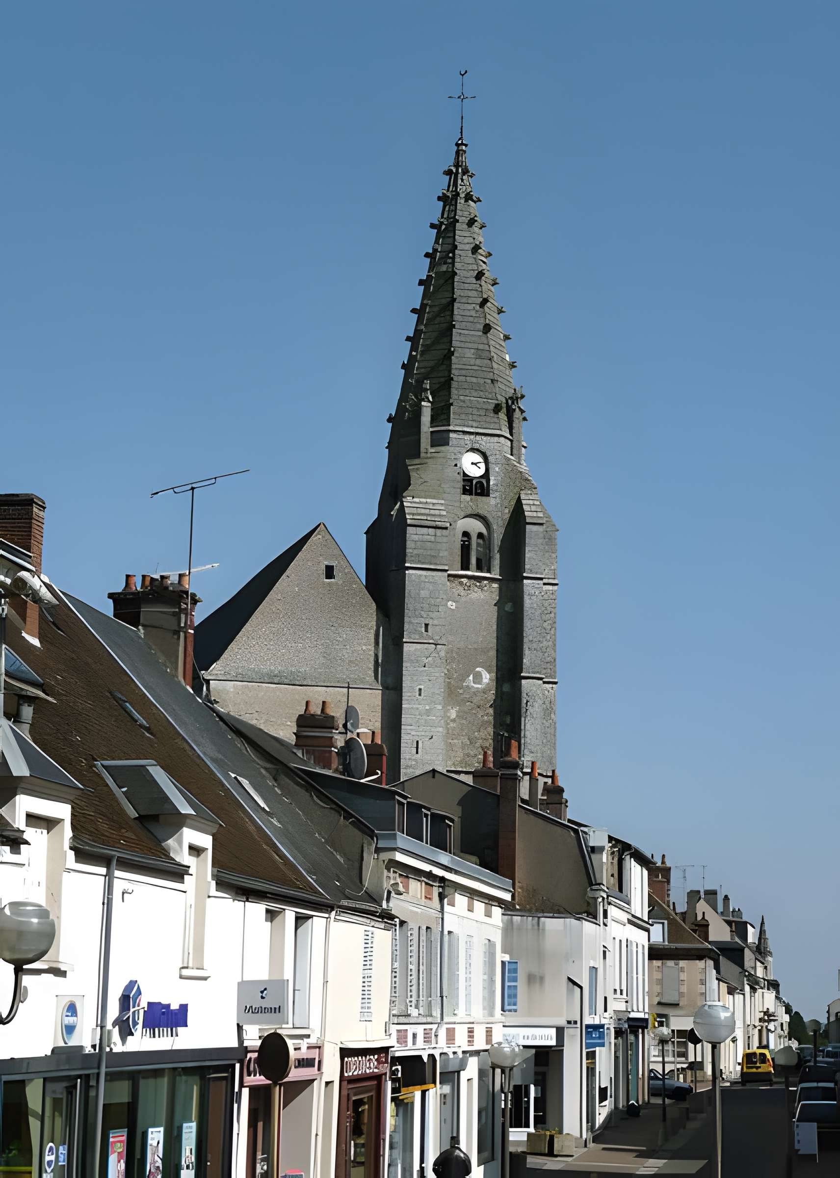 Église Saint-Valérien de Châteaudun