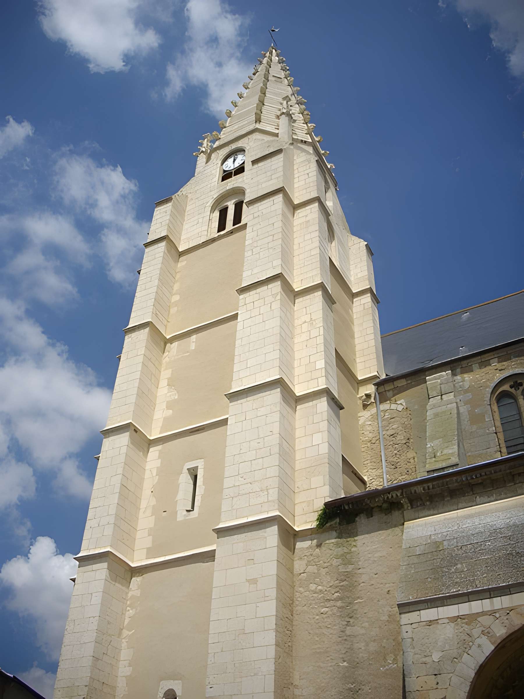 Église Saint-Valérien de Châteaudun