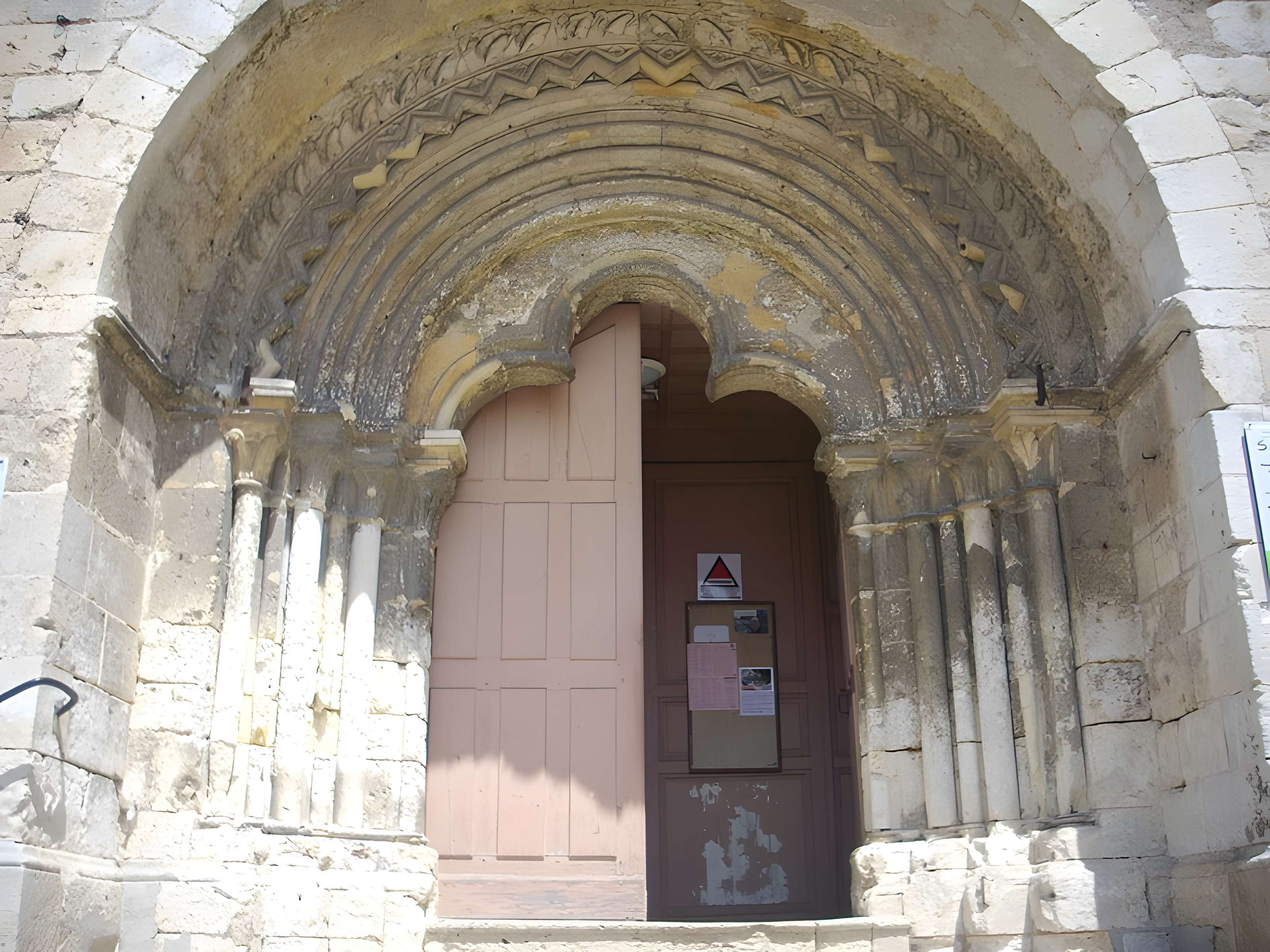 Église Saint-Valérien de Châteaudun