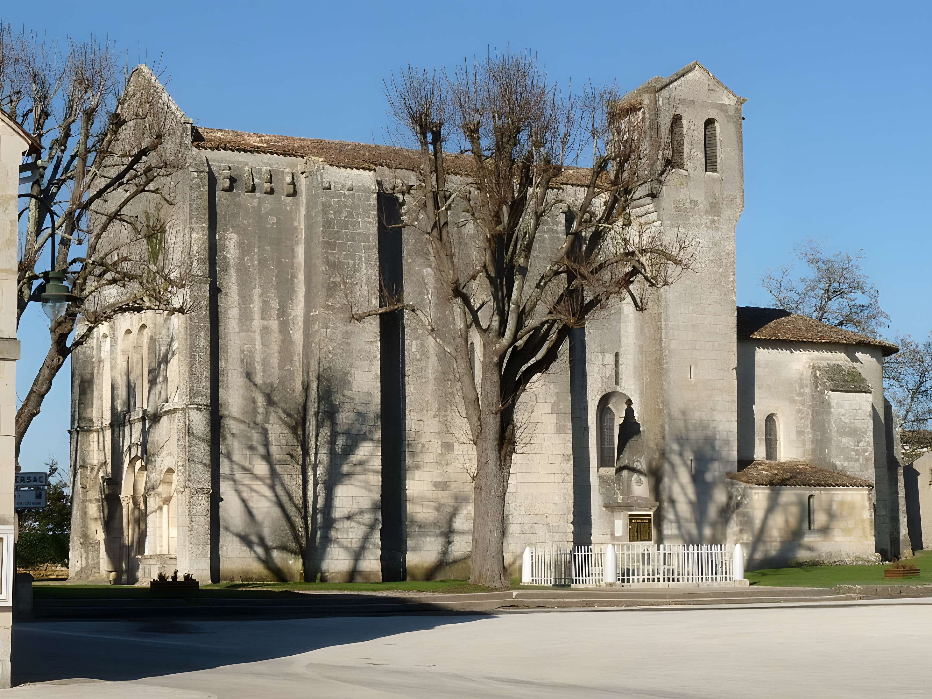 Église Saint-Vincent de Champmillon 