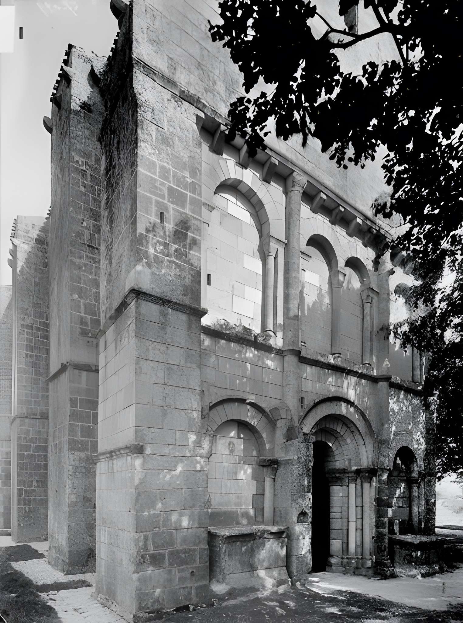 Église Saint-Vincent de Champmillon