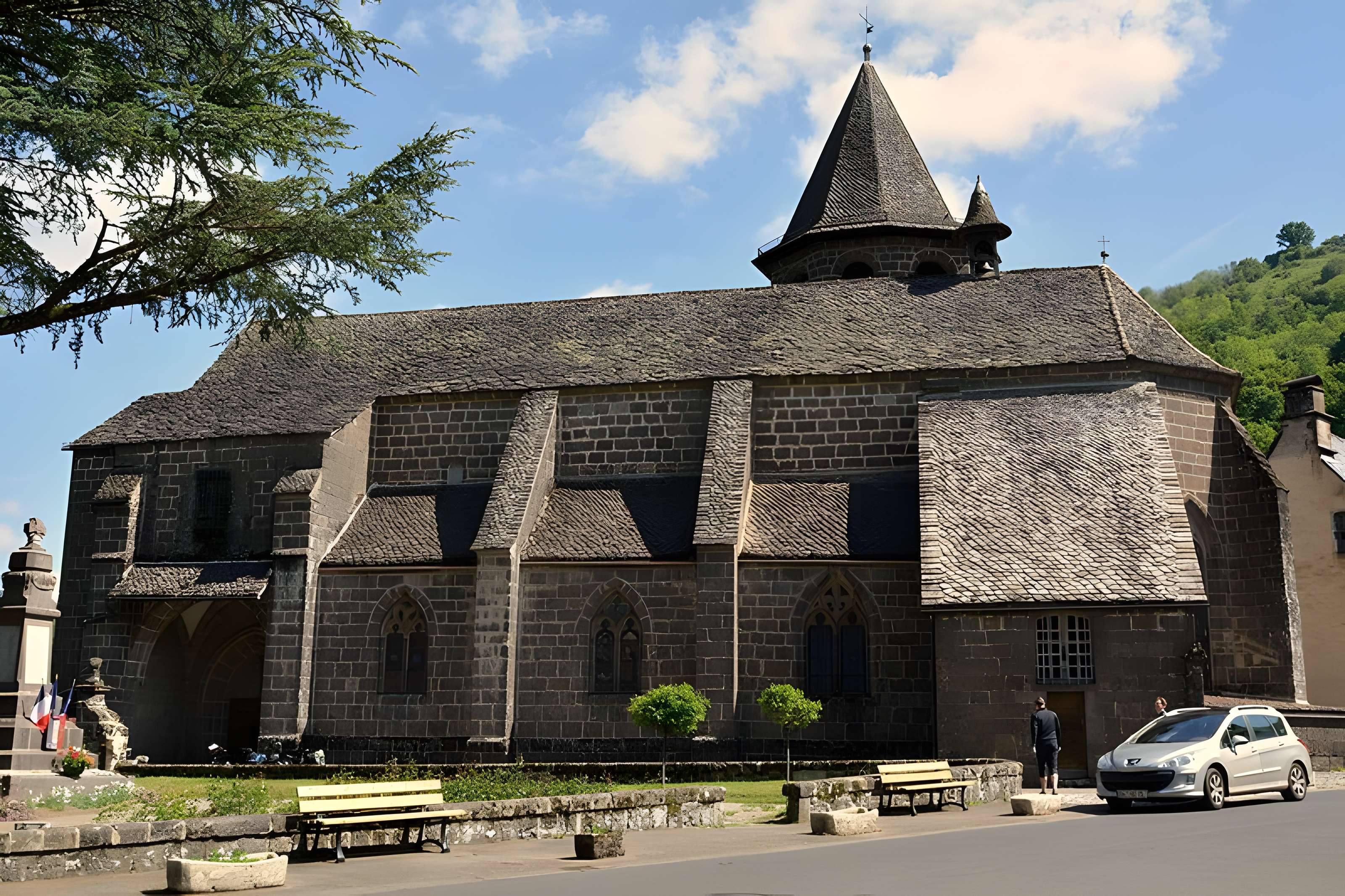 Église Saint-Vincent de Fontanges 