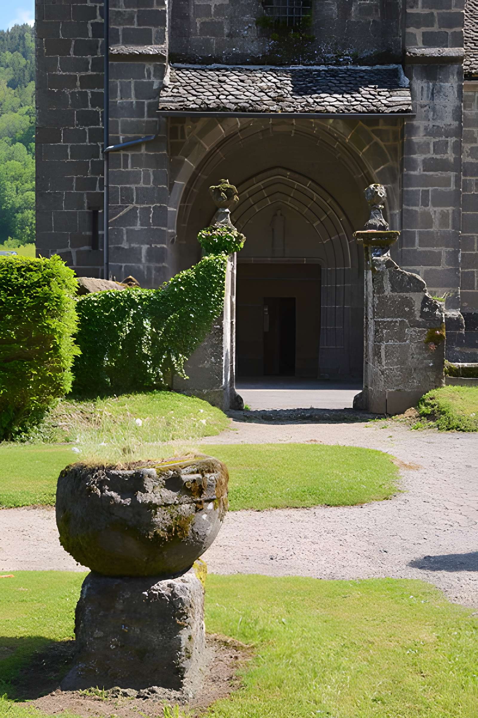 Église Saint-Vincent de Fontanges
