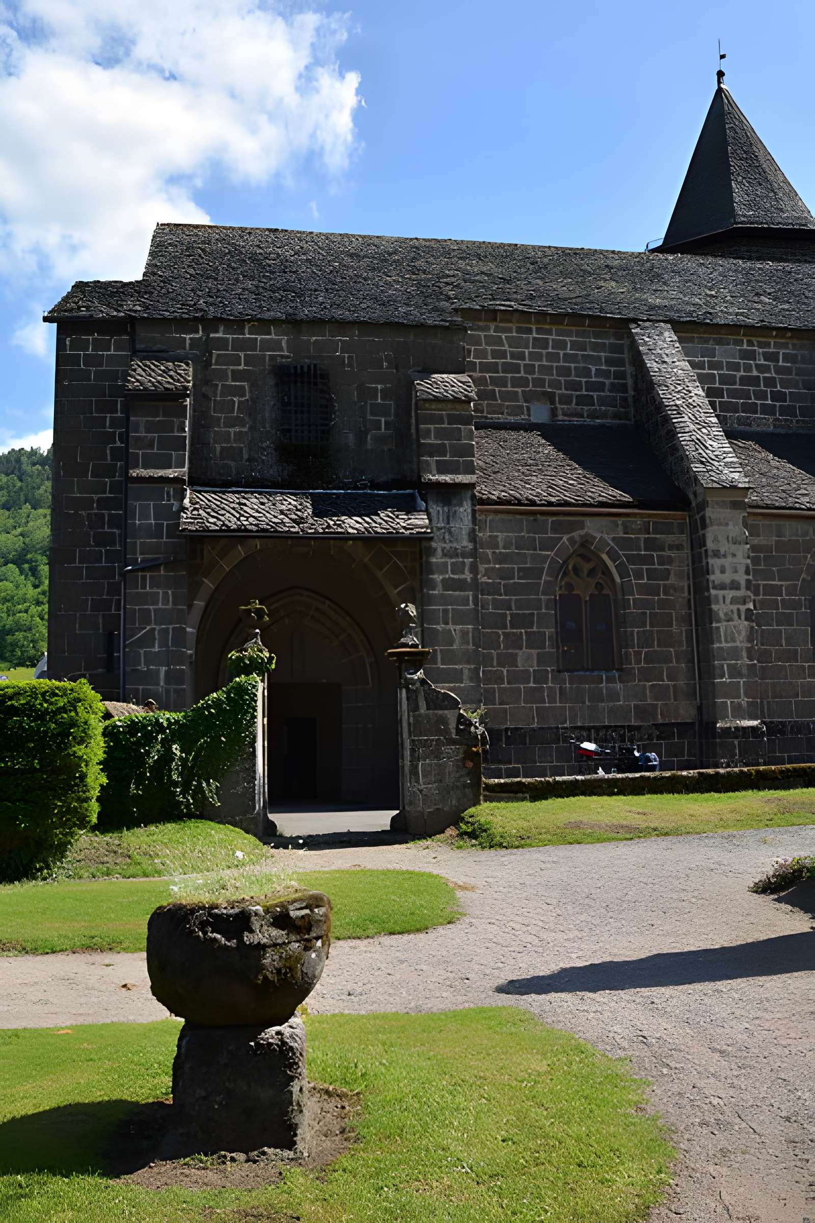 Église Saint-Vincent de Fontanges