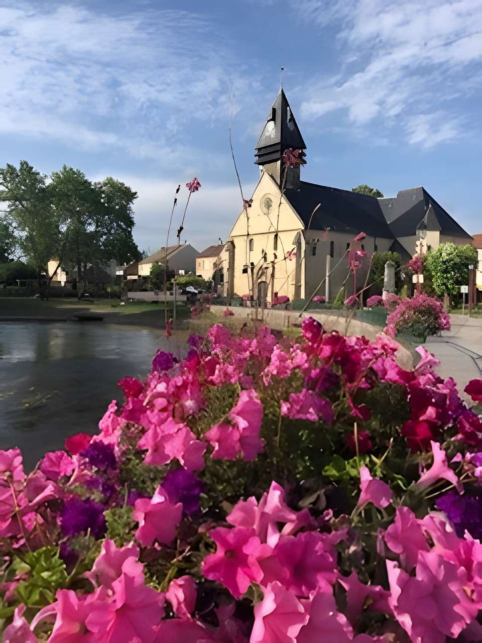 Église Saint-Vincent de Hermes