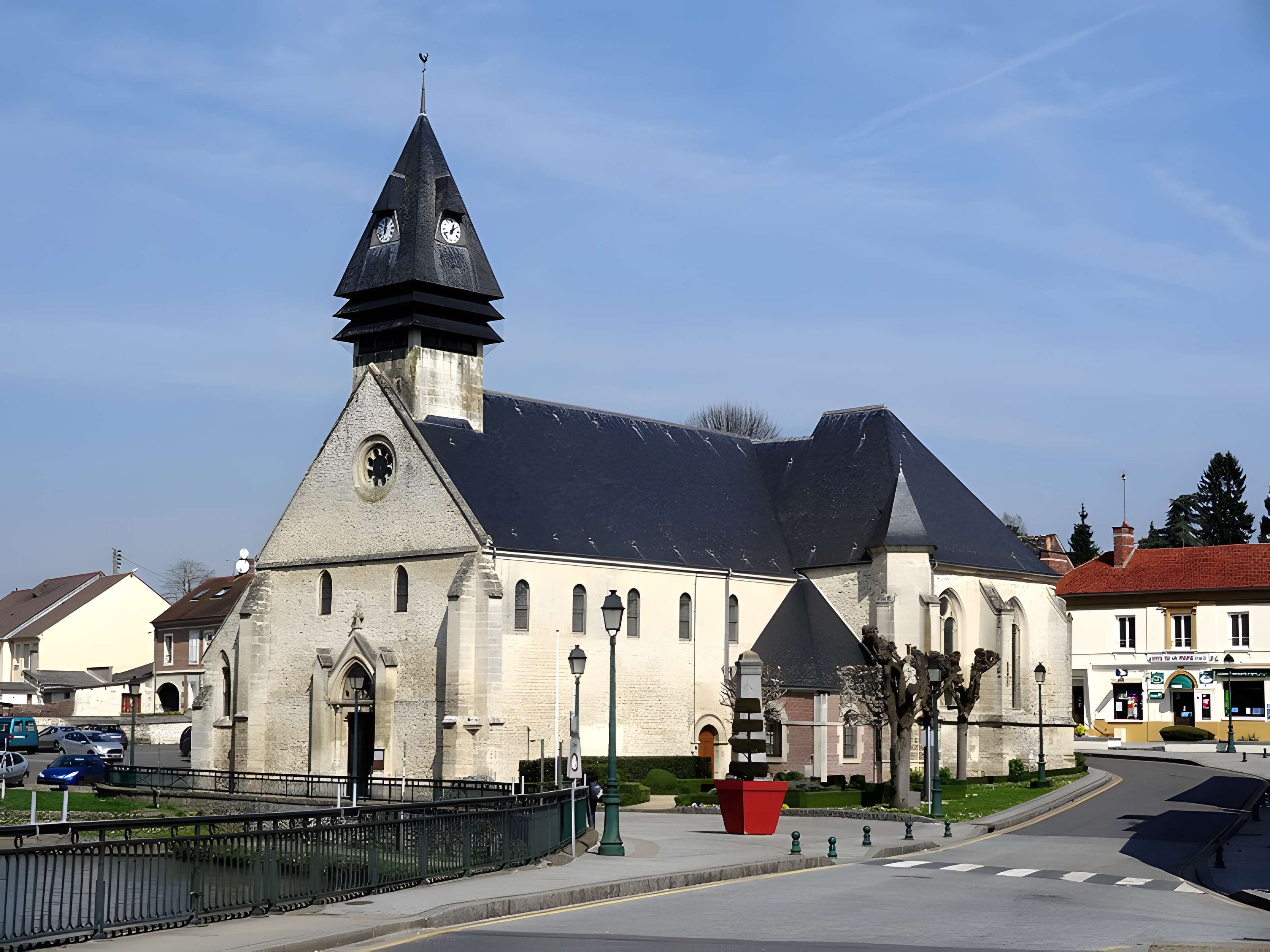 Église Saint-Vincent de Hermes