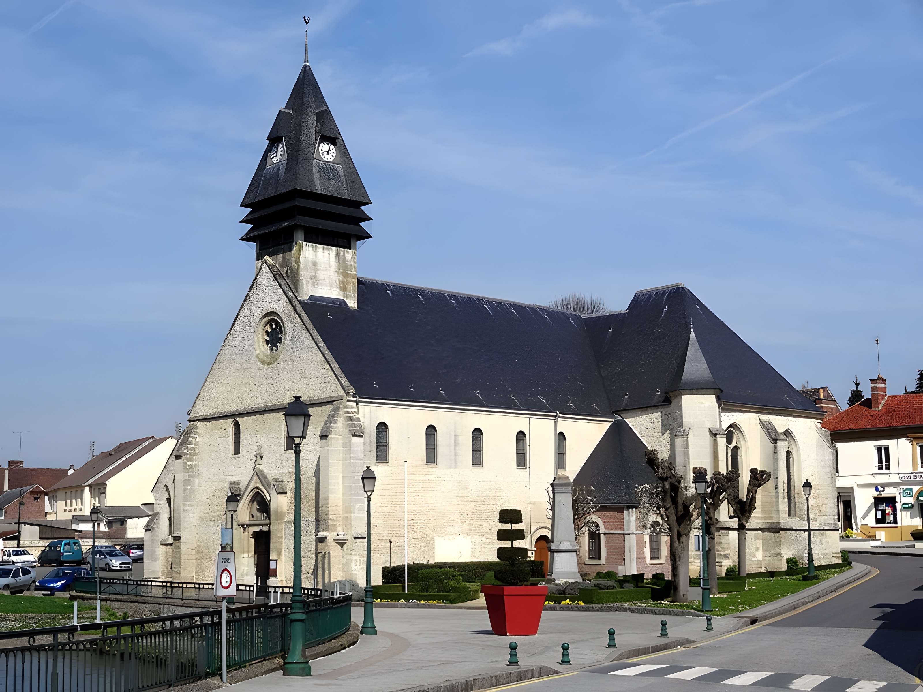 Église Saint-Vincent de Hermes