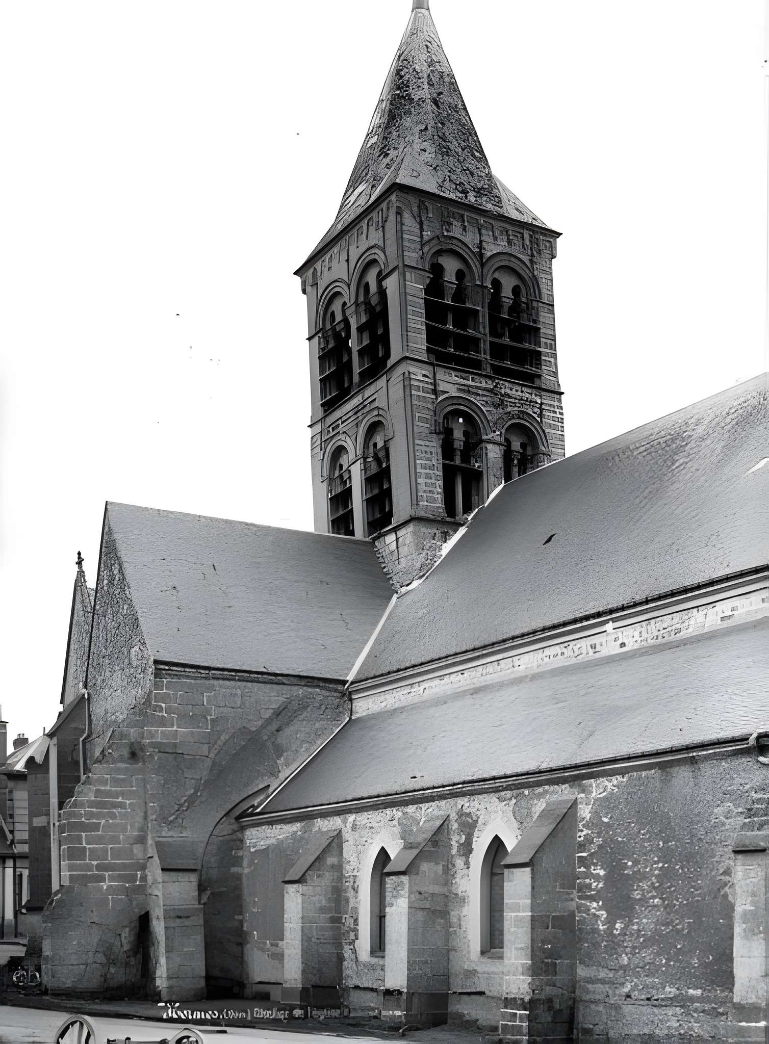 Église Saint-Vincent de Hermes