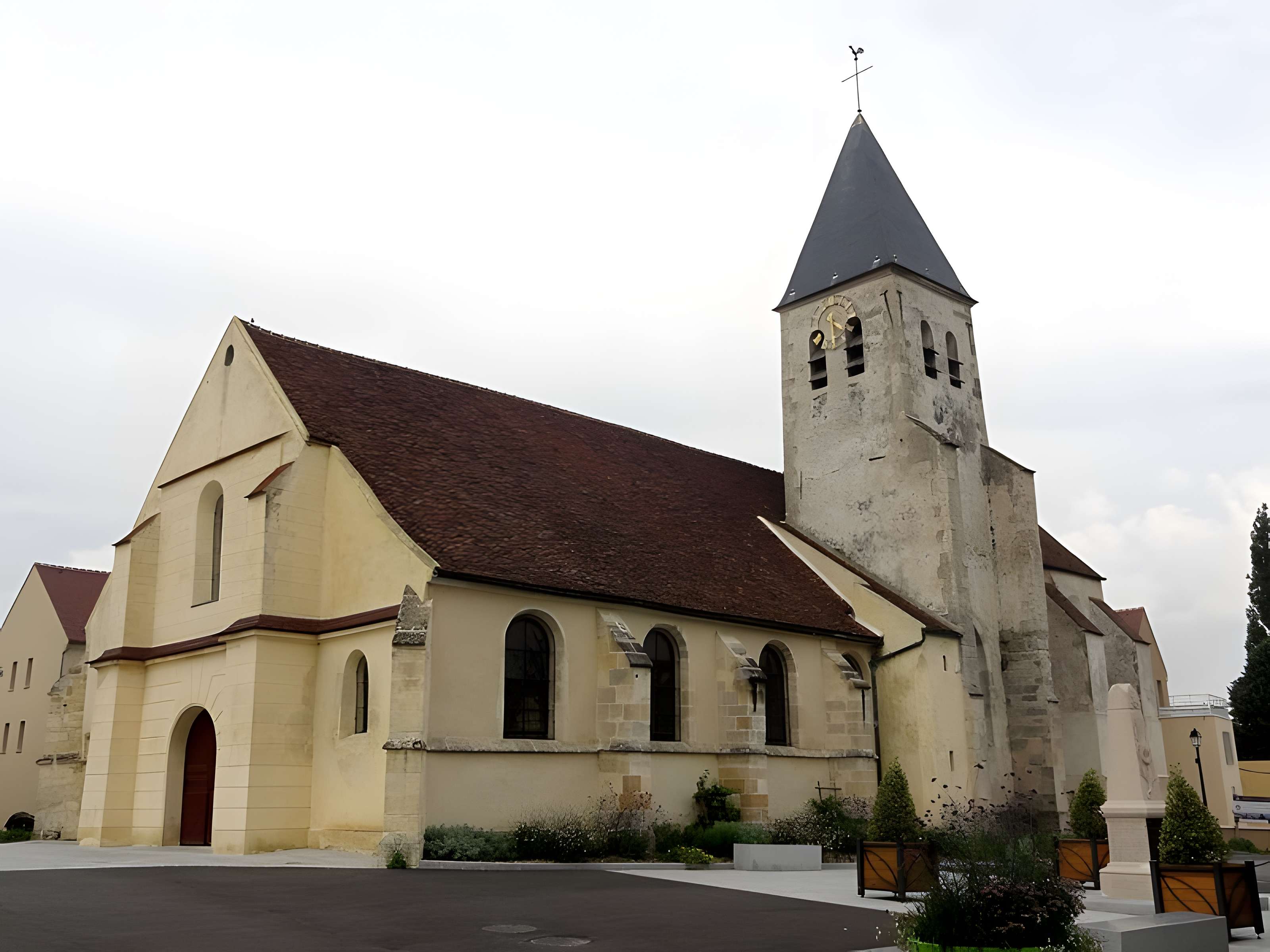 Église Saint-Vincent de Moussy-le-Neuf