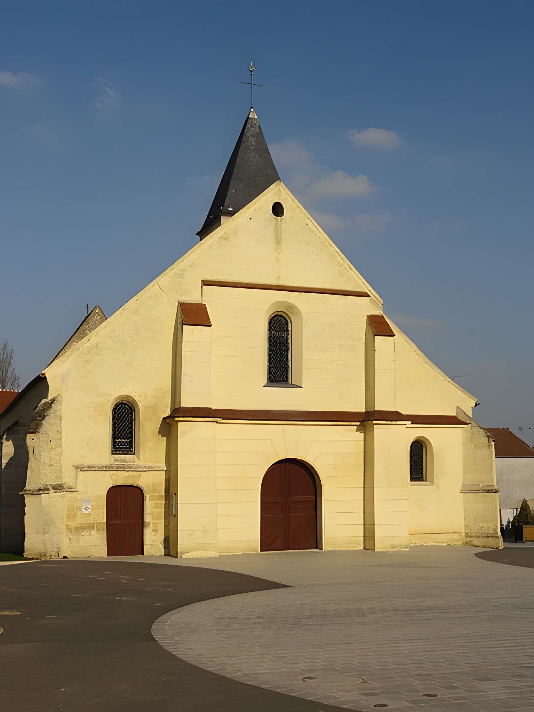 Église Saint-Vincent de Moussy-le-Neuf