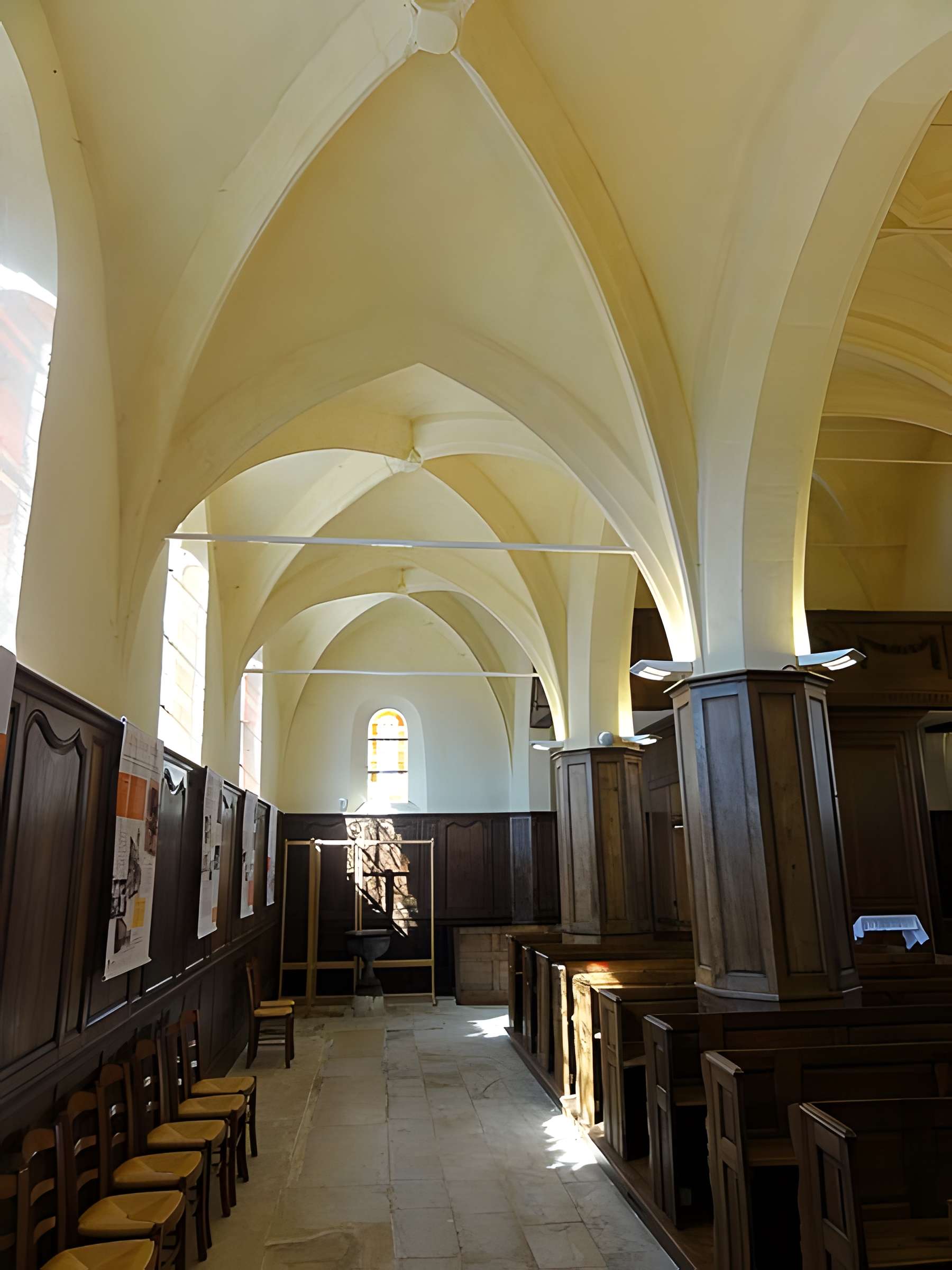 Église Saint-Vincent de Moussy-le-Neuf