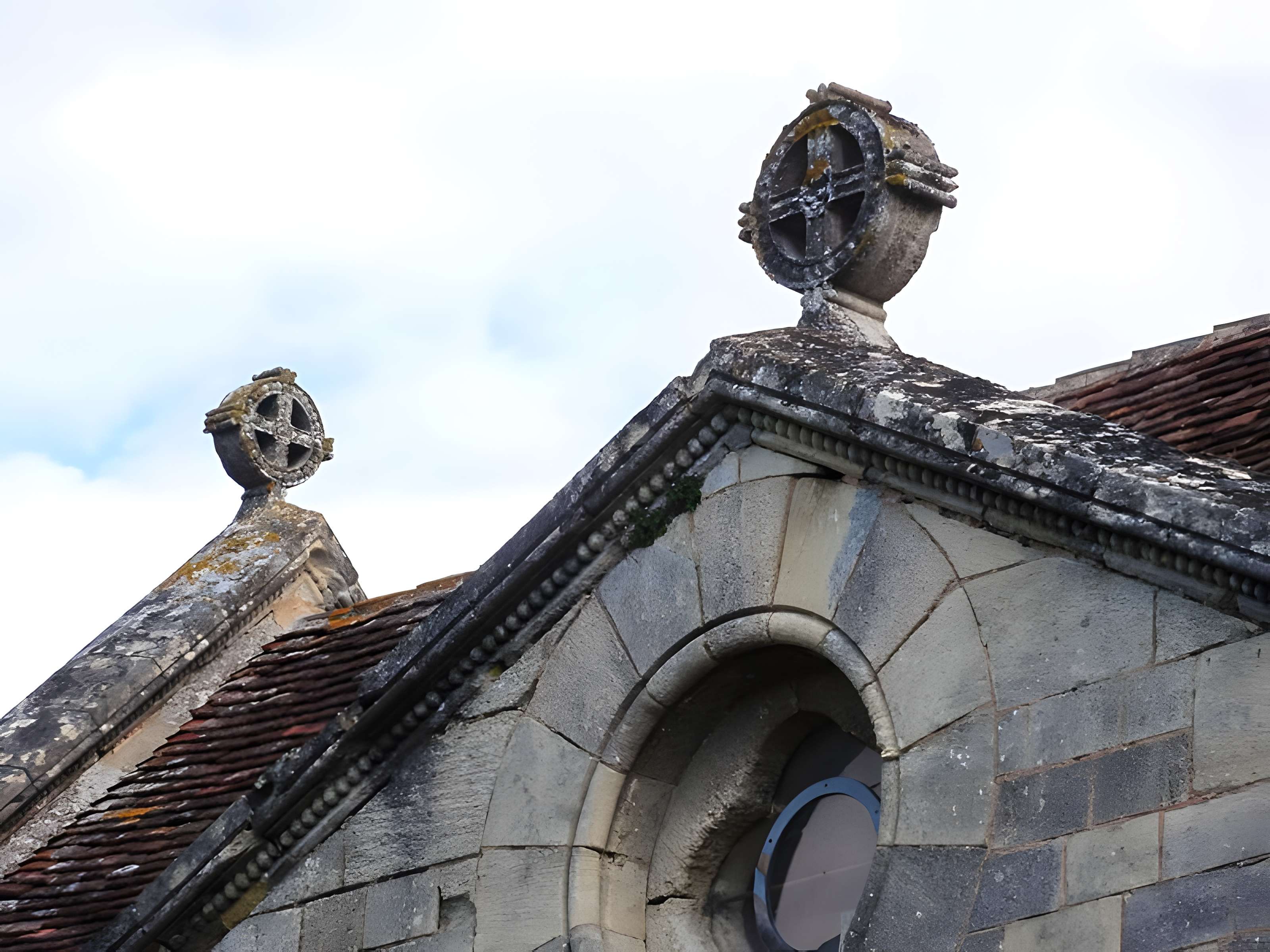 Église Saint-Vincent de Villeneuve en Gironde