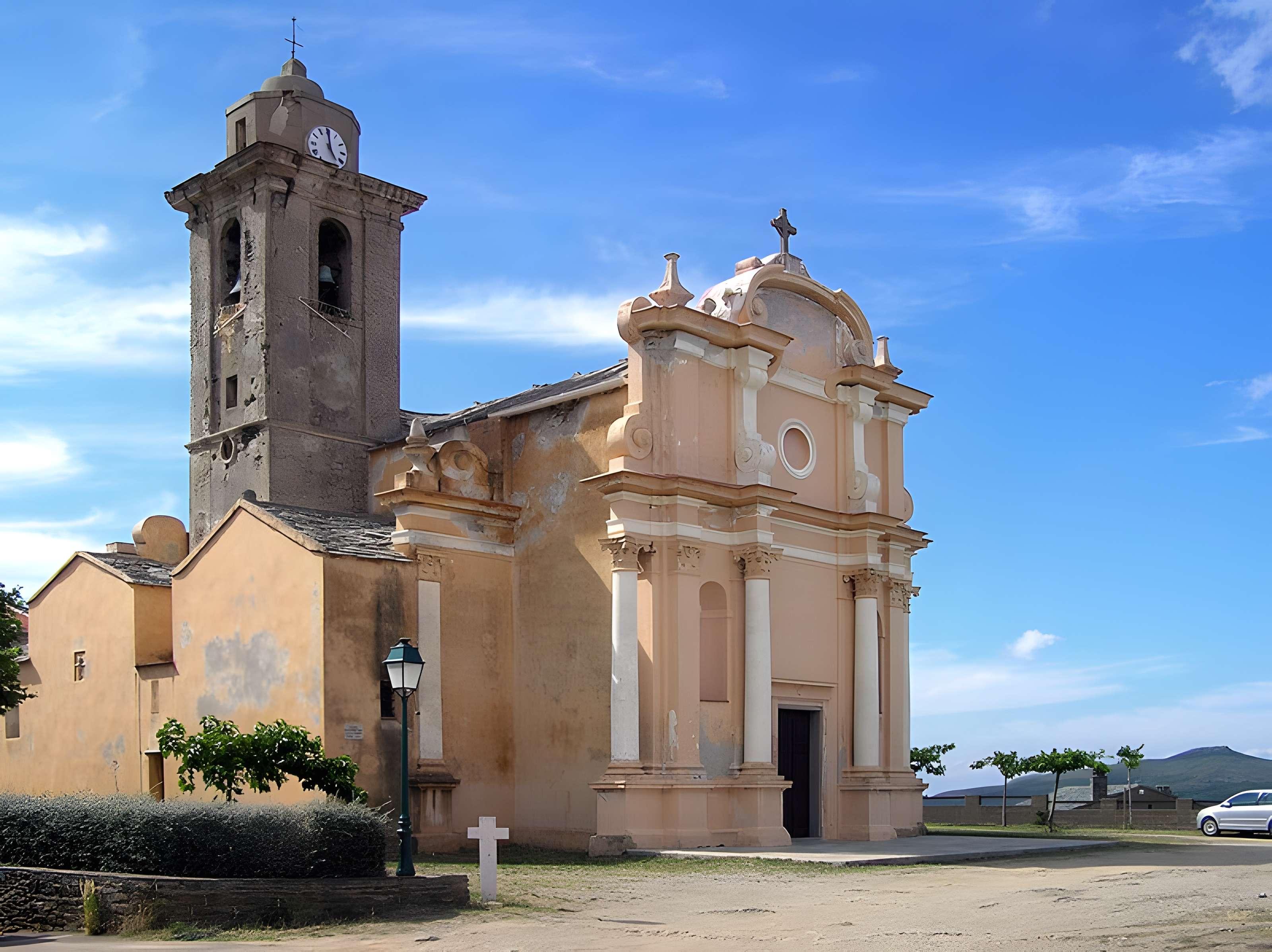 Église San Nicolao de Tomino 