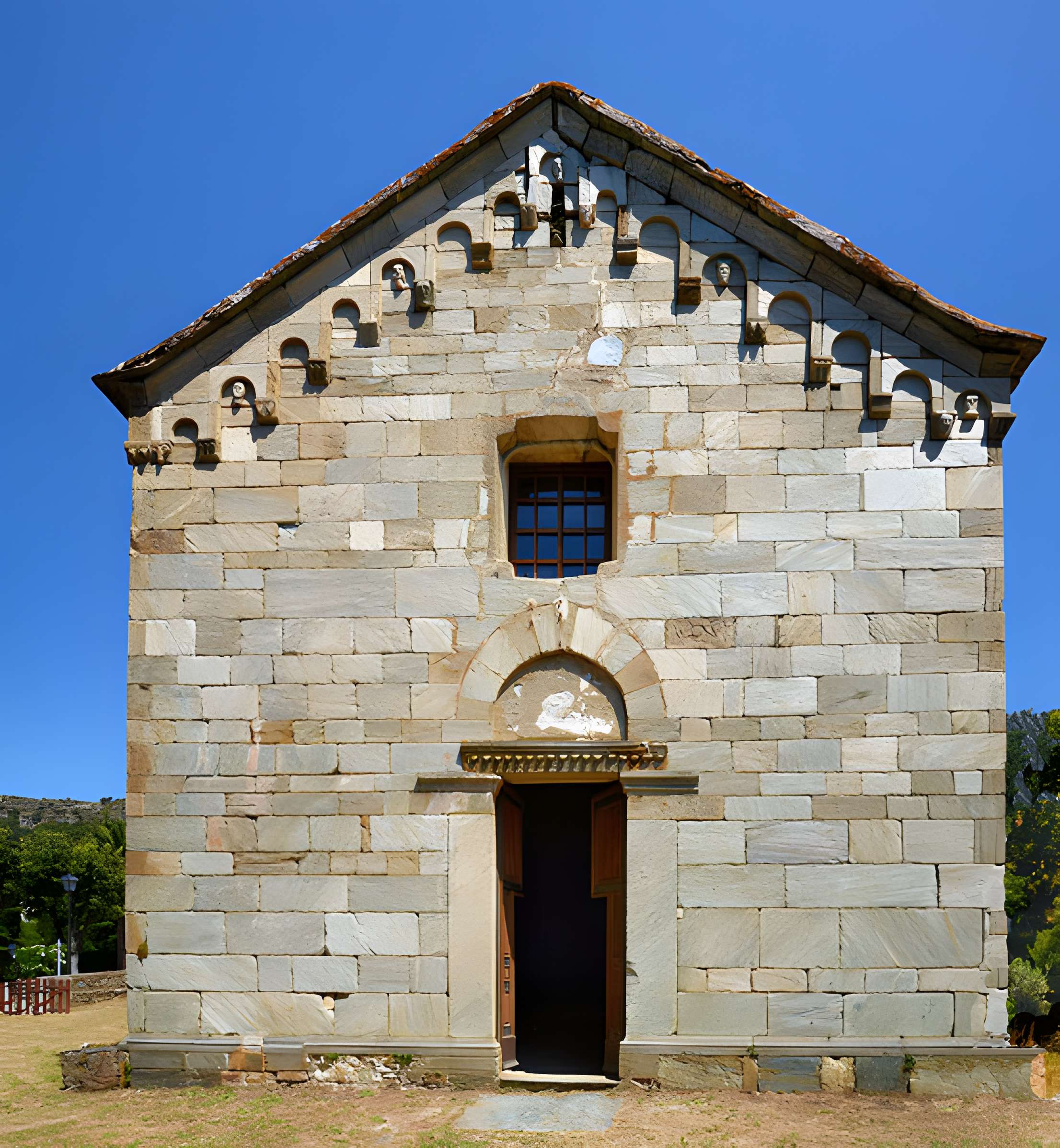 Église Santa Maria Assunta de Canari