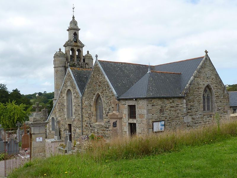 Photo de Église, le cimetière et le presbytère de Saint-Quay-Perros