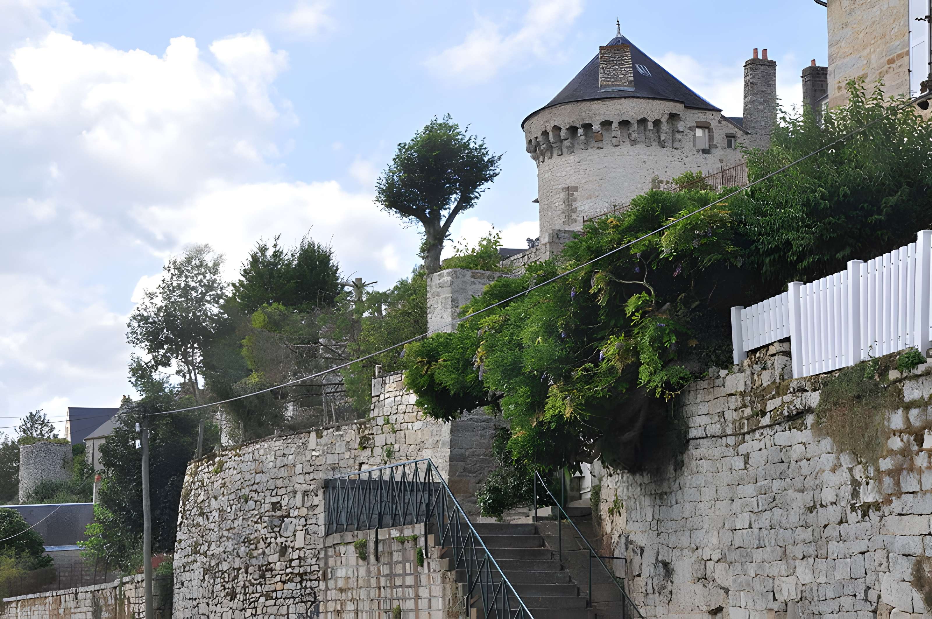 Enceinte de Domfront