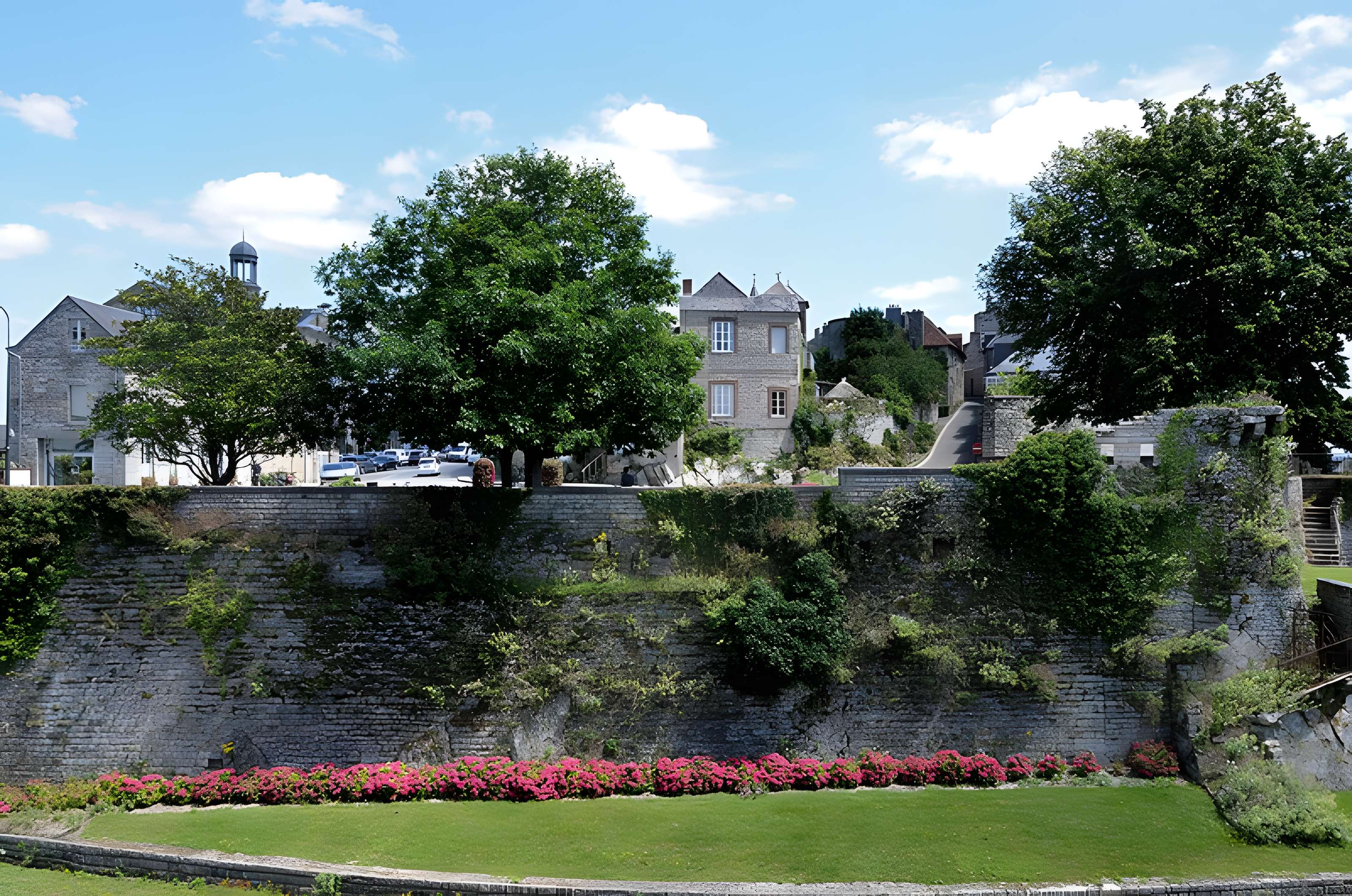 Enceinte de Domfront