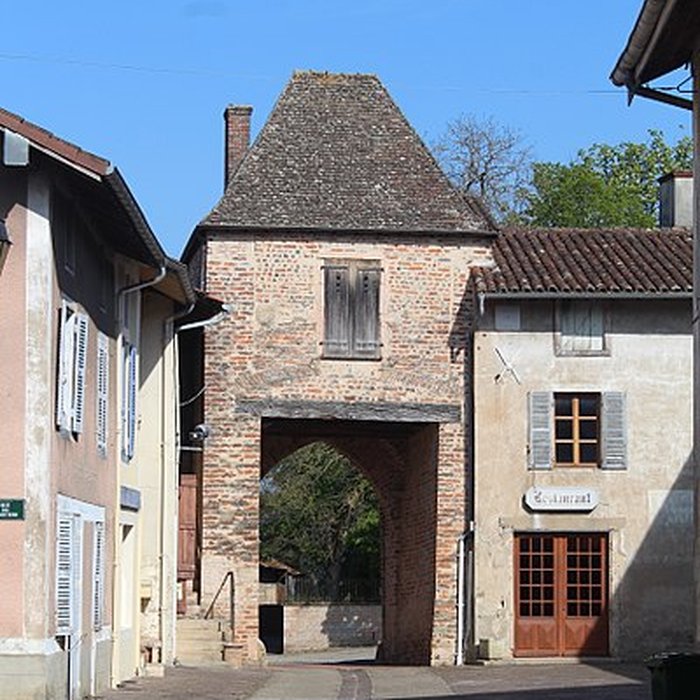 Photo de Enceinte de Romenay
