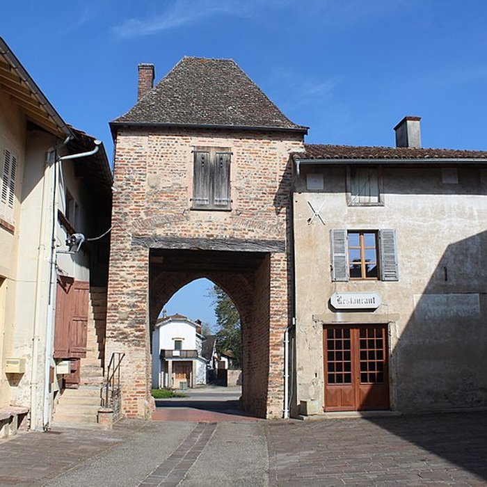 Photo de Enceinte de Romenay